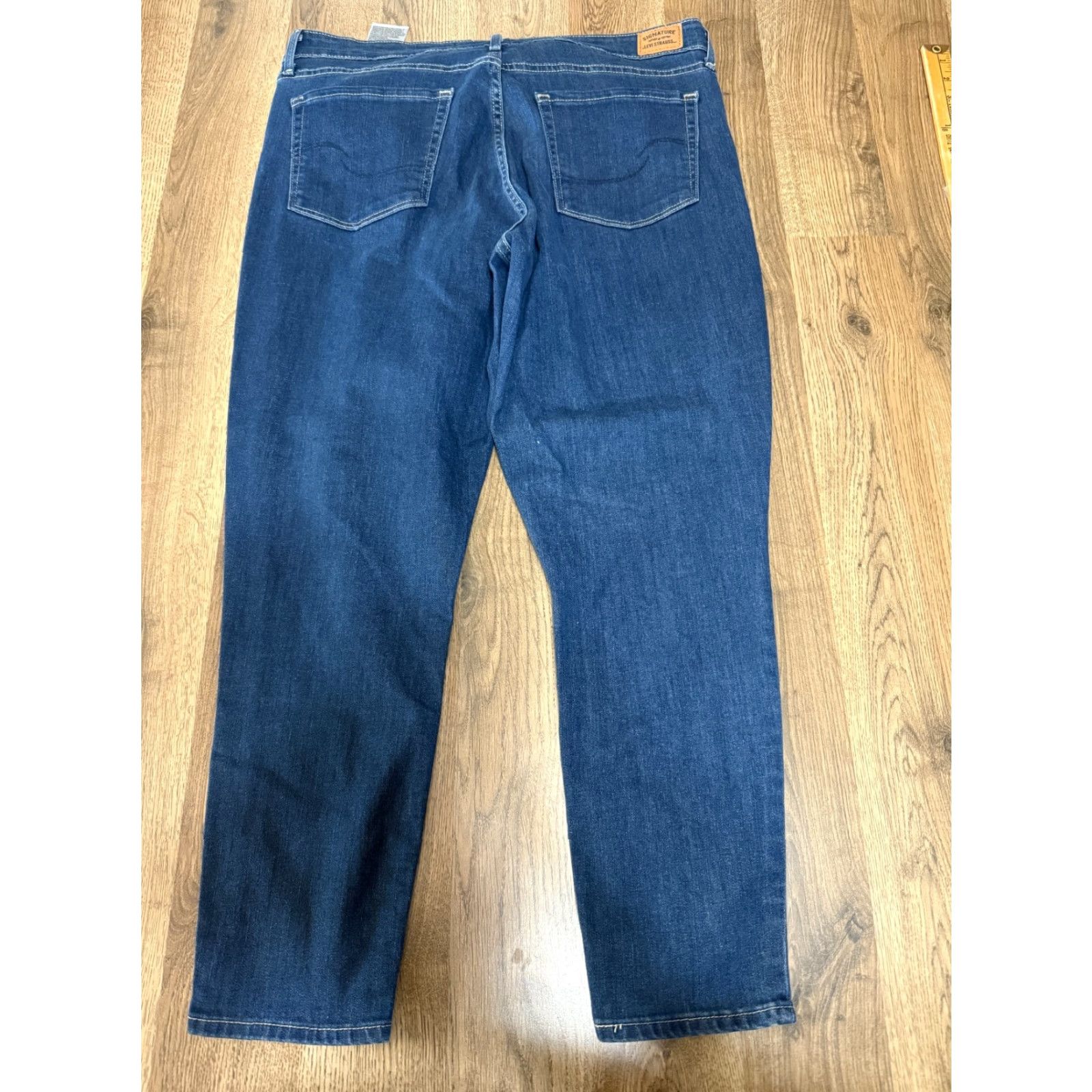 Levi's VINTAGE? No. Size 38" / US 16 / IT 52 - 2 Thumbnail