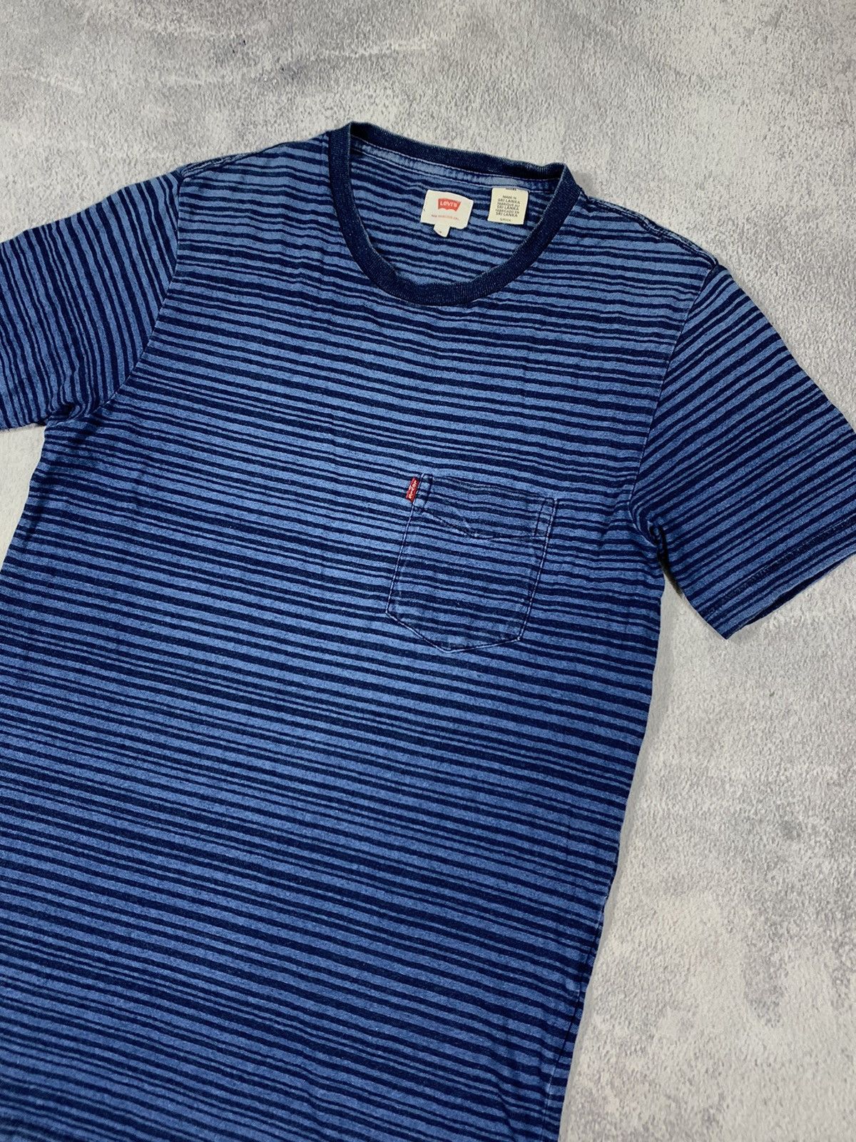 Levi's × Vintage Vintage Y2K Levi’s striped t-shirt casual streetwear size S Size US S / EU 44-46 / 1 - 2 Thumbnail