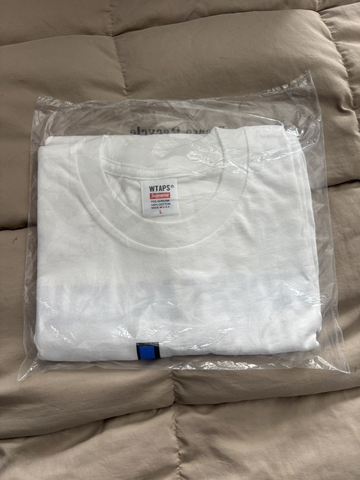 Supreme × Wtaps Wtaps Sic’em! Tee Size US L / EU 52-54 / 3 - 3 Thumbnail