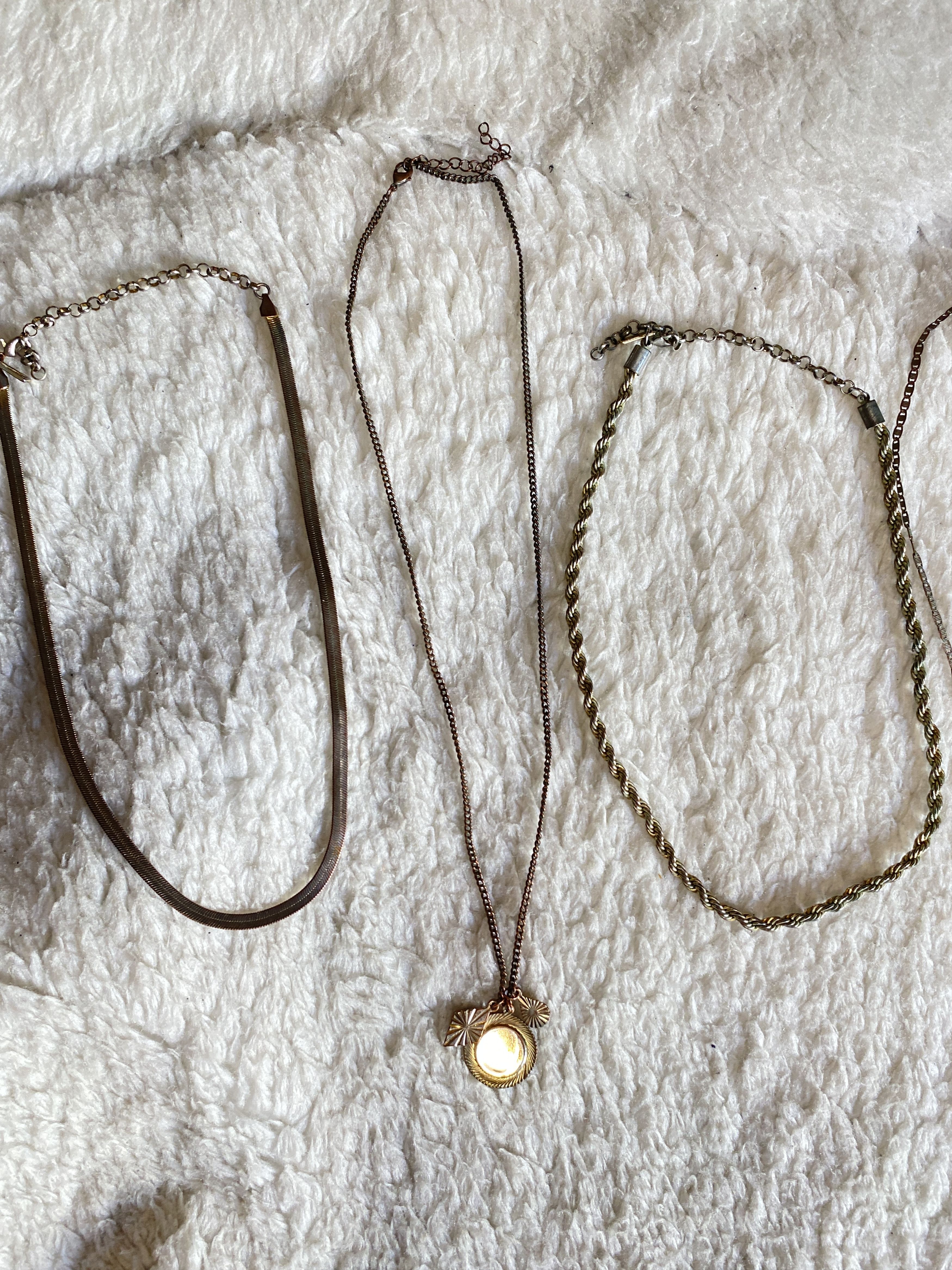 Other Lot of 5 Gold Tone Necklaces - Chain Pendant Choker Bundle Size ONE SIZE - 20 Thumbnail