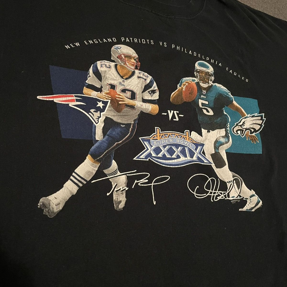 NFL × Vintage Vintage NFL Philadelphia Eagles Vs New England Patriots Tee Size US XXL / EU 58 / 5 - 2 Thumbnail