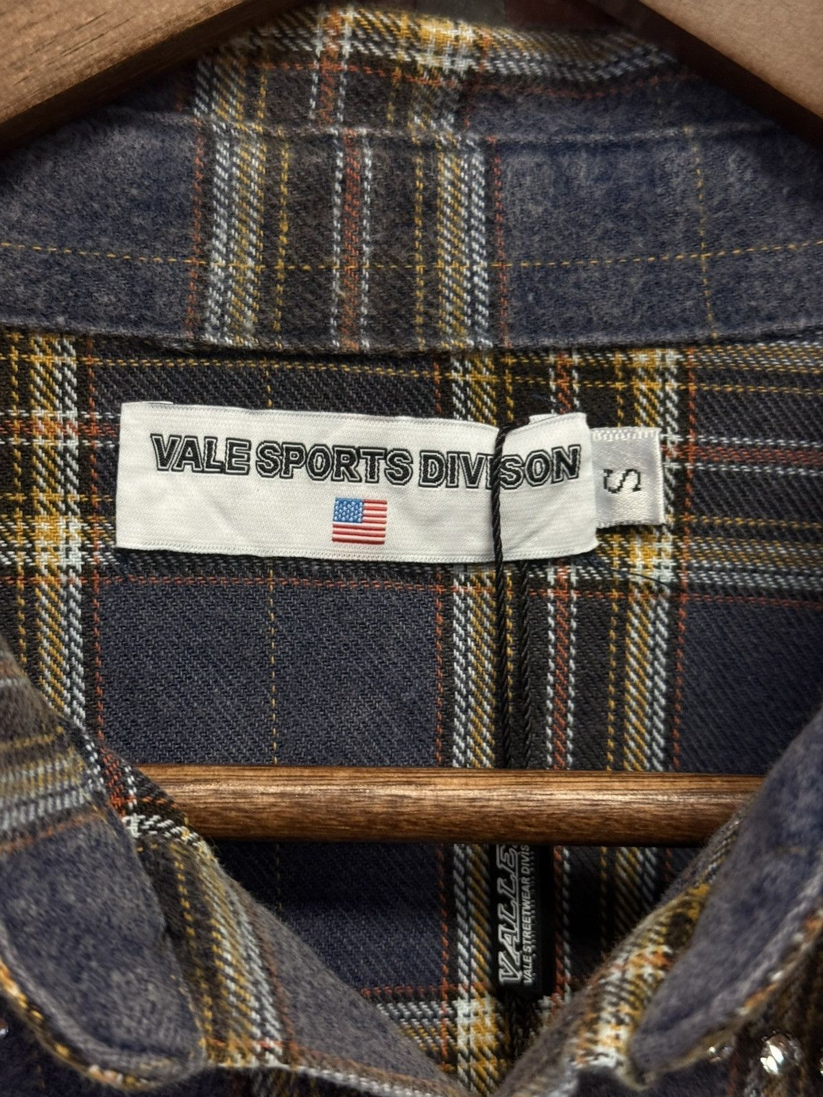 Vale Valley Crystal Flannel Long Sleeve Stones Size S (NEW) 💎 Size US S / EU 44-46 / 1 - 9 Thumbnail
