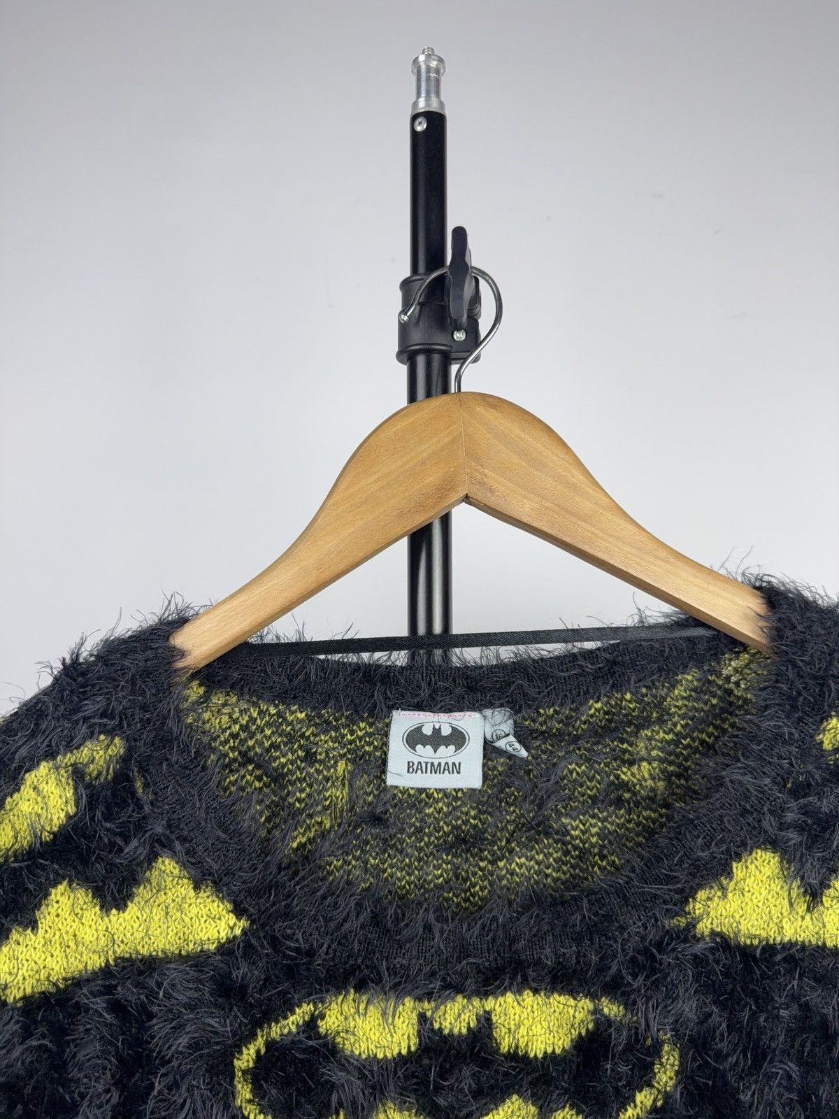 DC Comics Vintage 2013 Batman Fuzzy Knit Shaggy Sweater DC Comics Size L / US 10 / IT 46 - 5 Thumbnail