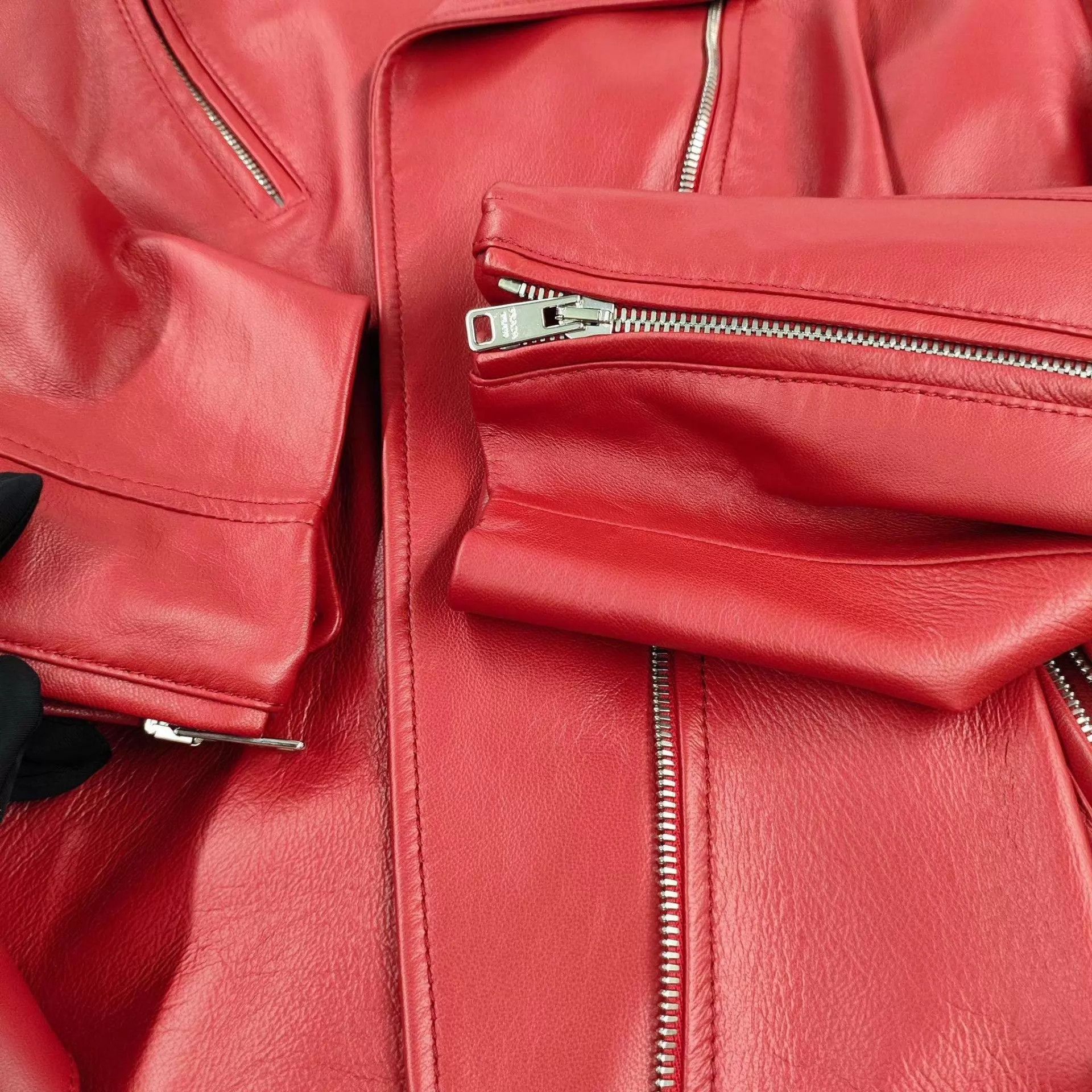 Prada Prada cowhide red moto jacket size 160 95 new Size XS / US 0-2 / IT 36-38 - 6 Thumbnail