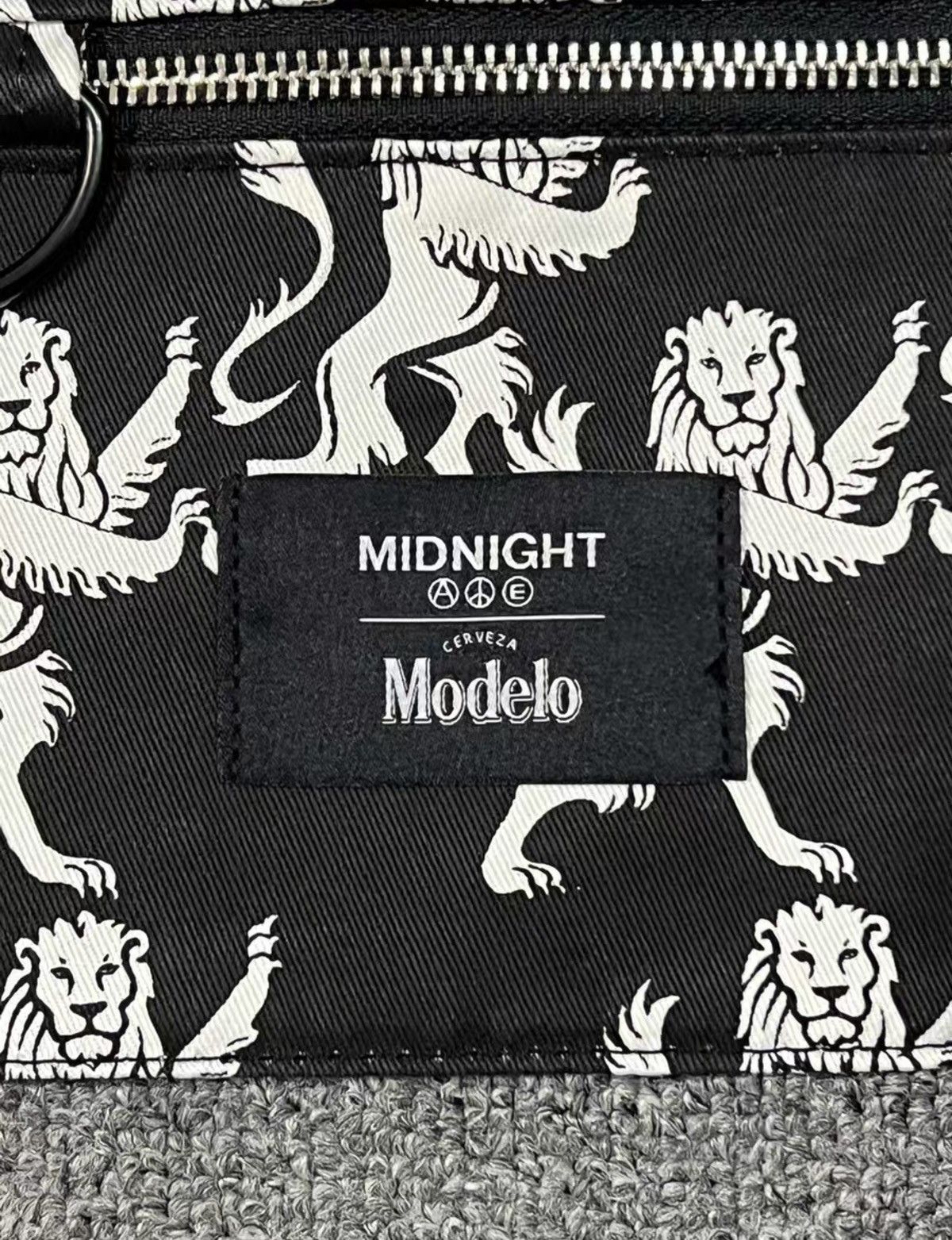 Midnight Studios MIDNIGHT STUDIOS × MODELO Shoulder/Crossbody Utility Pouch Size ONE SIZE - 4 Thumbnail