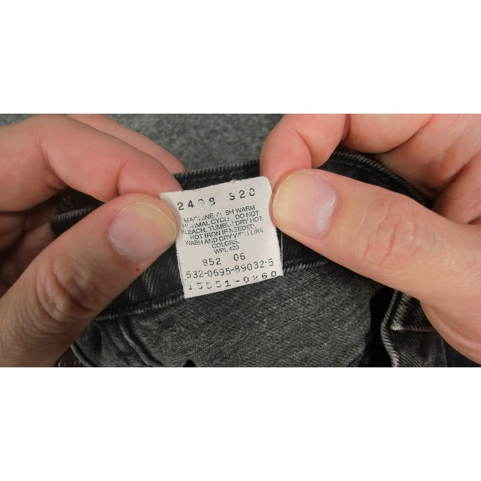 Levi's 1995 Made in USA Levis 551 Faded Black Tapered Jeans Womens Size 40" / US 18 - 8 Thumbnail