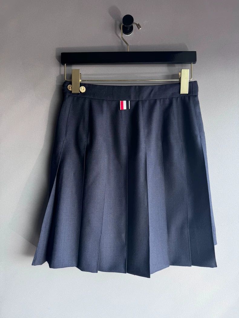 Thom Browne Thom Browne Classic pleated skirt 2503-Nextarrow Size 25" / US 0 / IT 36 - 2 Thumbnail