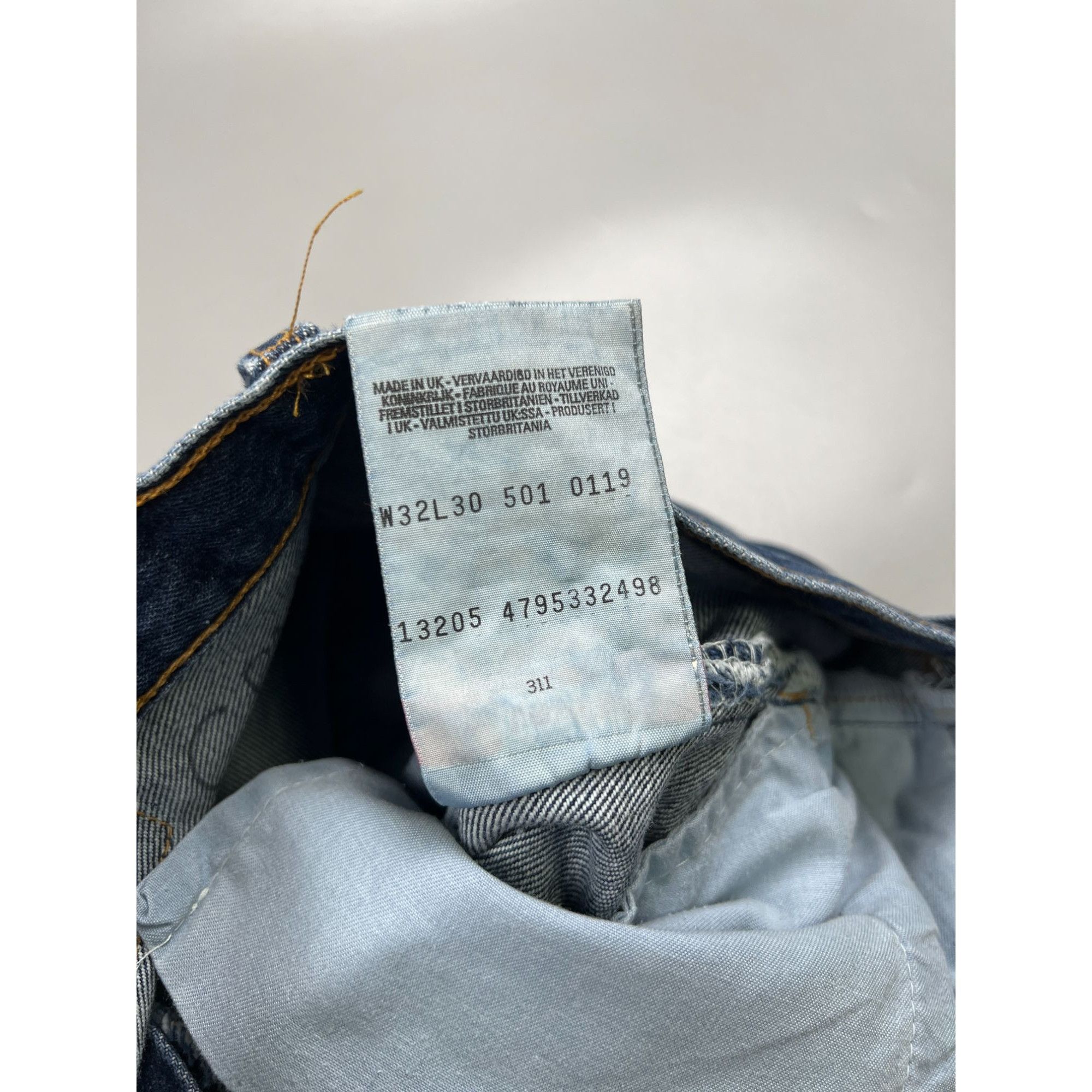 Levi's Vintage Clothing Levi’s 501 Made in UK Vintage Denim Jeans Pants (Y0927) Size US 32 / EU 48 - 8 Thumbnail
