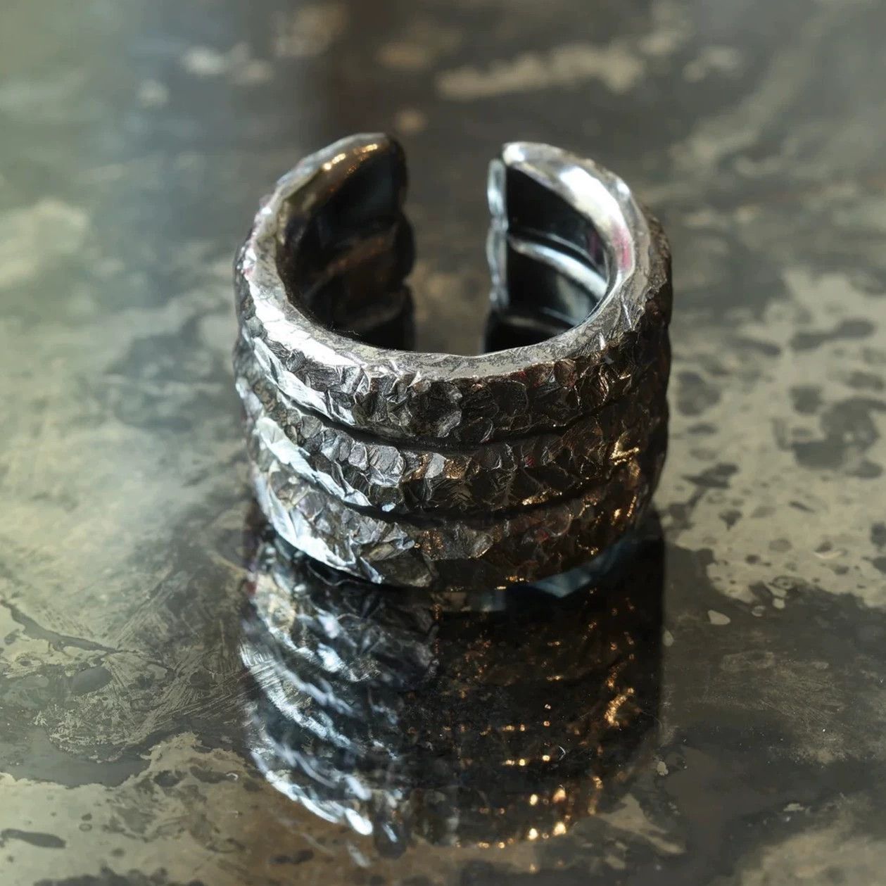 Chin Teo Chin Teo Distressed Scar 3-Loop Stacked Ring US7.5 Size ONE SIZE - 3 Thumbnail