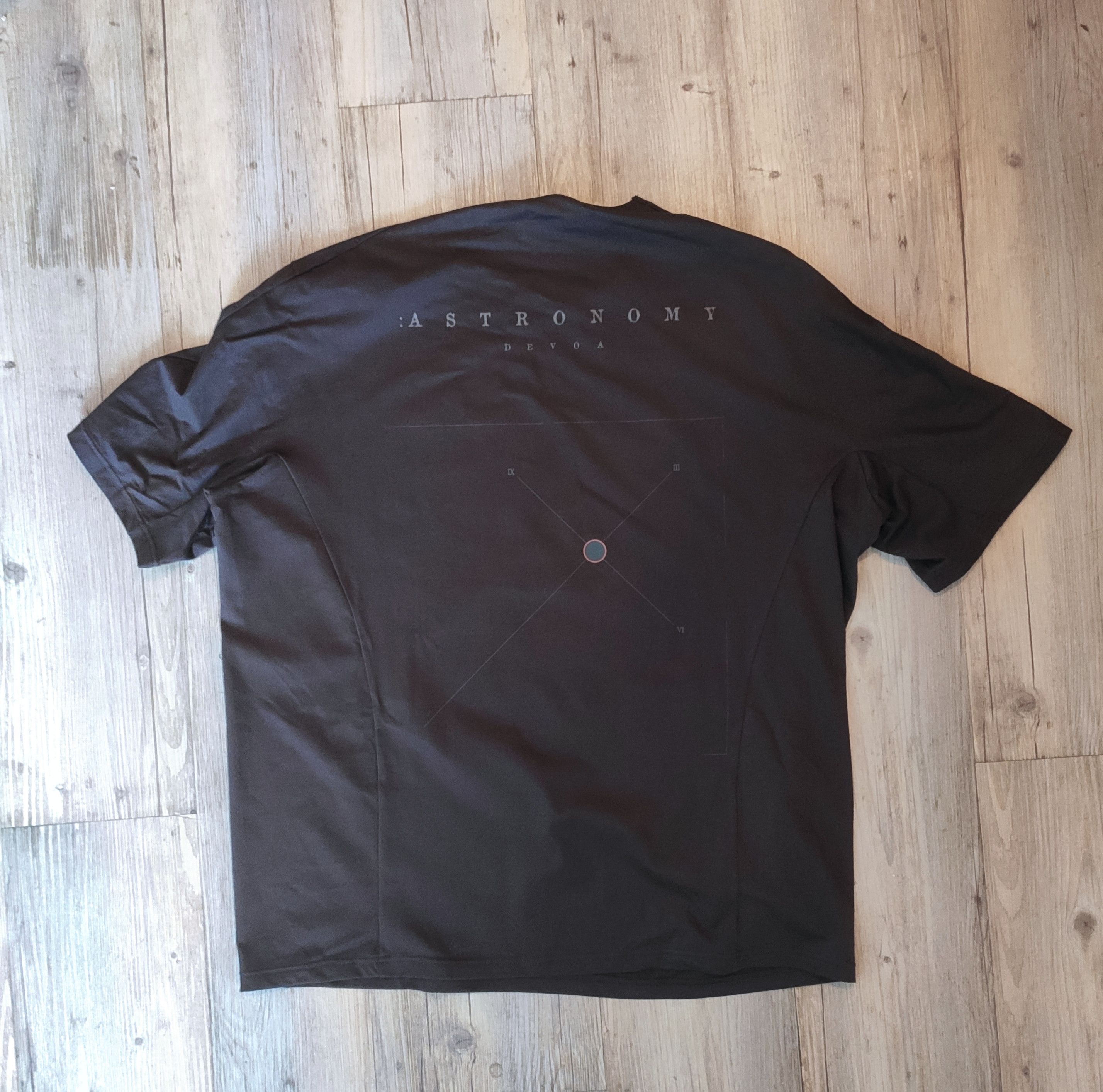 Devoa SS24 Astronomy tee.Like Julius or Helmut Lang tees Size US L / EU 52-54 / 3 - 6 Thumbnail