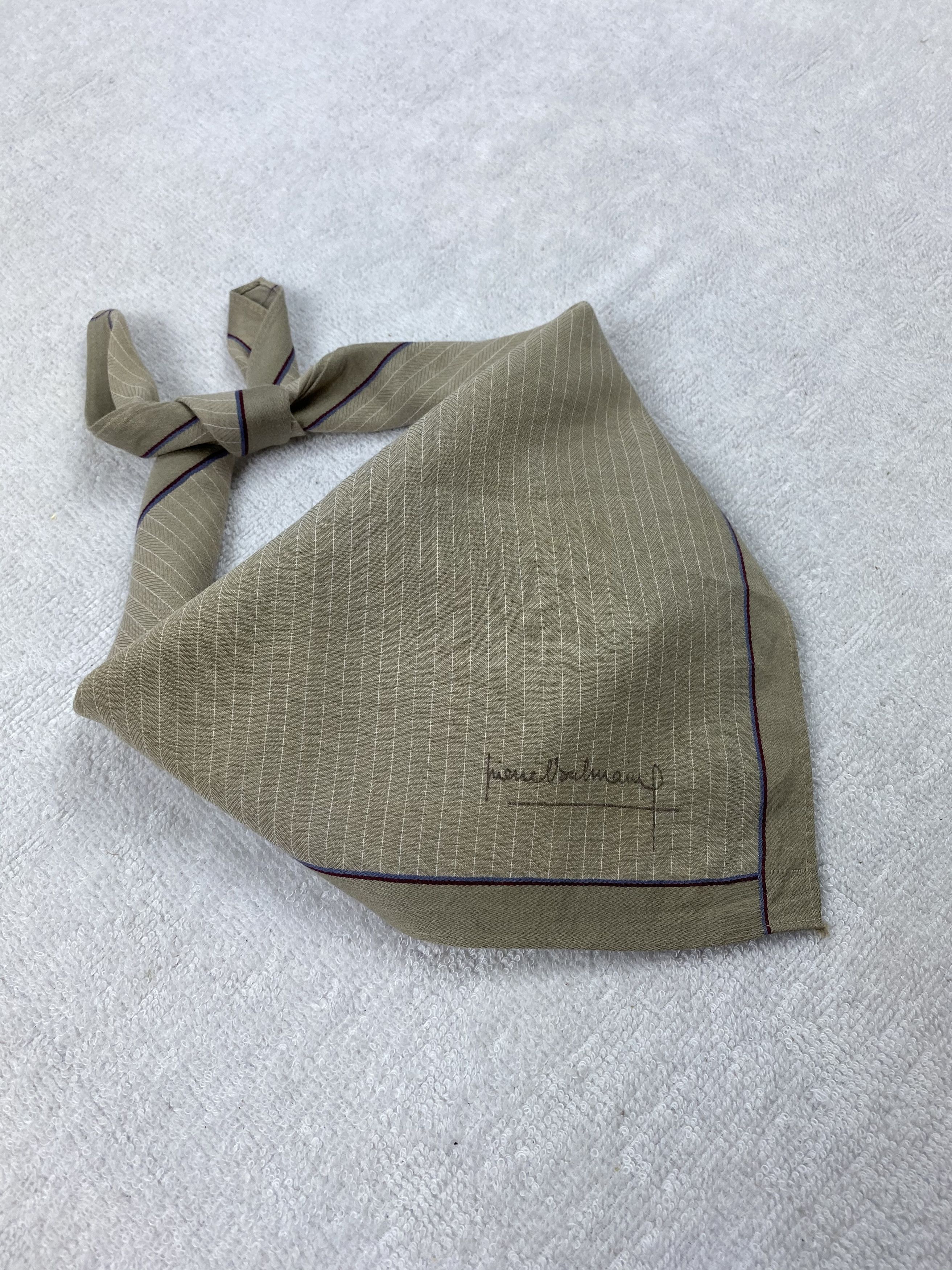 Pierre Balmain × Vintage Pierre Balmain Handkerchief / Bandana / Neckerchief Size ONE SIZE - 1 Thumbnail