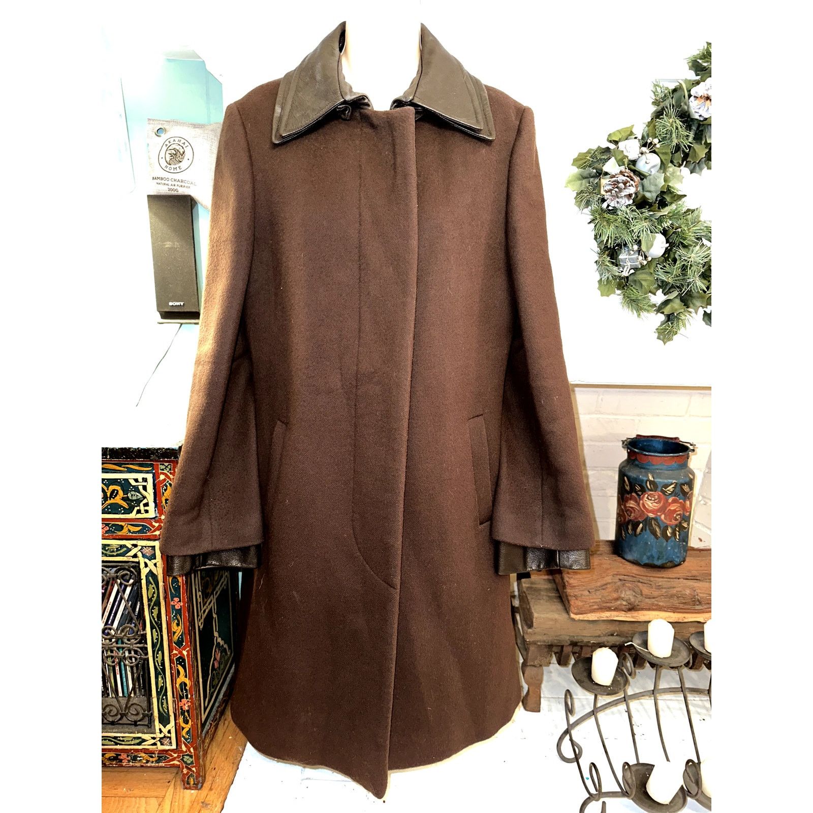 Viktor & Rolf VIKTOR & ROLF COAT W/ REMOVABLE LEATHER COLLAR TAYLOR SWIFT Size S / US 4 / IT 40 - 1 Thumbnail