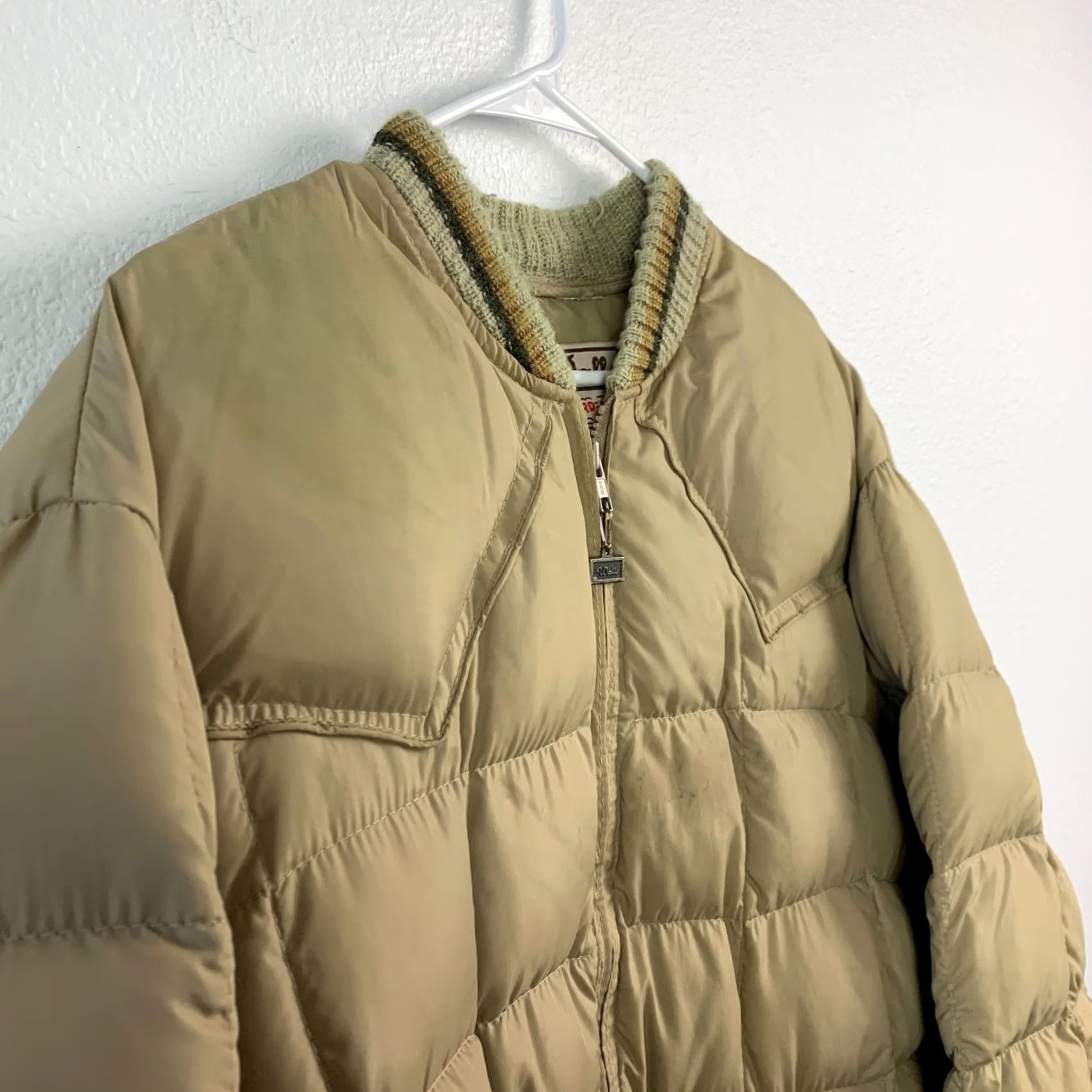 Walls VINTAGE Walls Blizzard-Pruf Down Tan Puffer Jacket Coat 2XL Nylon Brown 1970s USA Mens Manufactured Puffer Jacket Size US XXL / EU 58 / 5 - 2 Thumbnail
