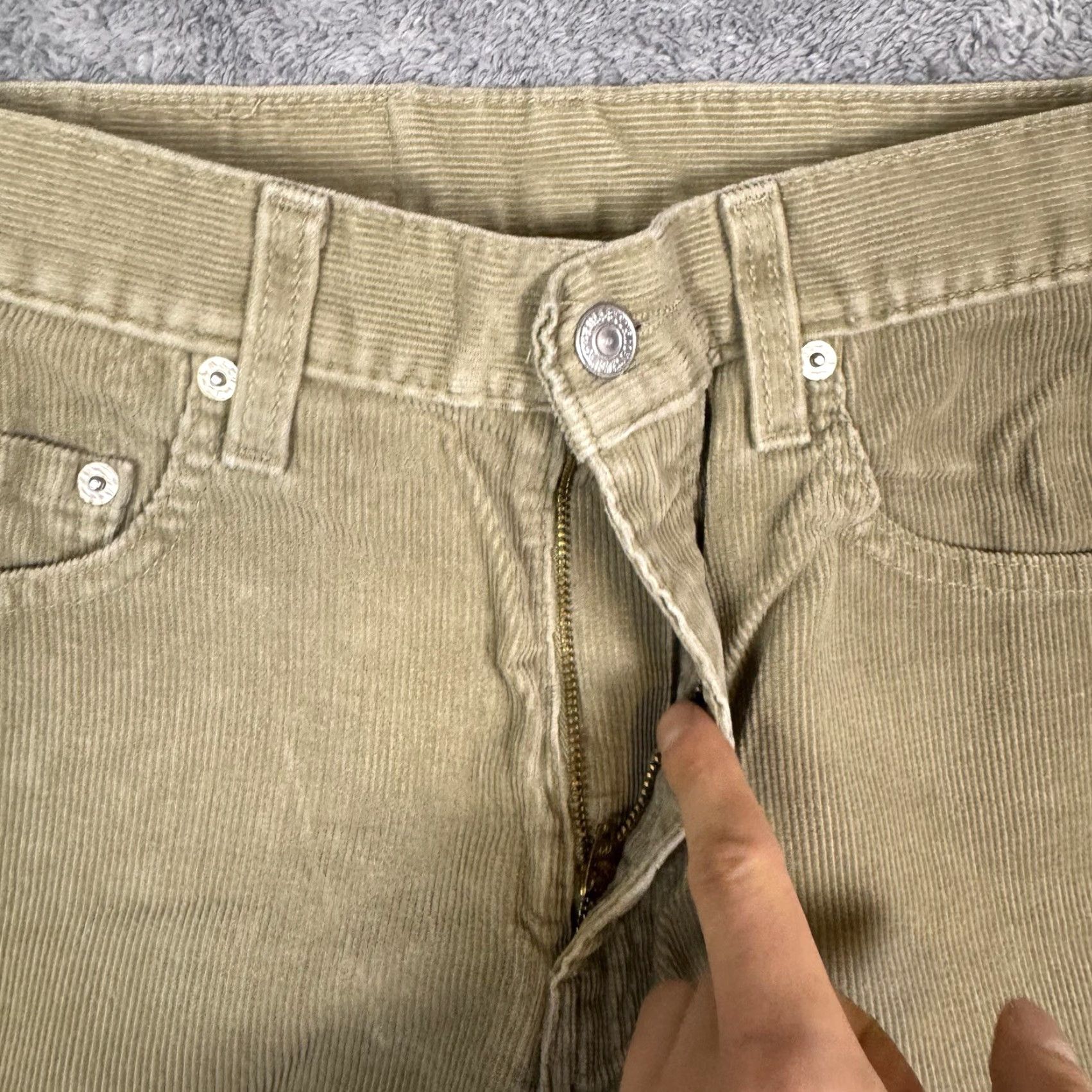 Vintage Vintage Levis 505 Corduroy Pants Men’s 30x30 Regular Straight 2000 Paper Tag Size US 30 / EU 46 - 6 Thumbnail