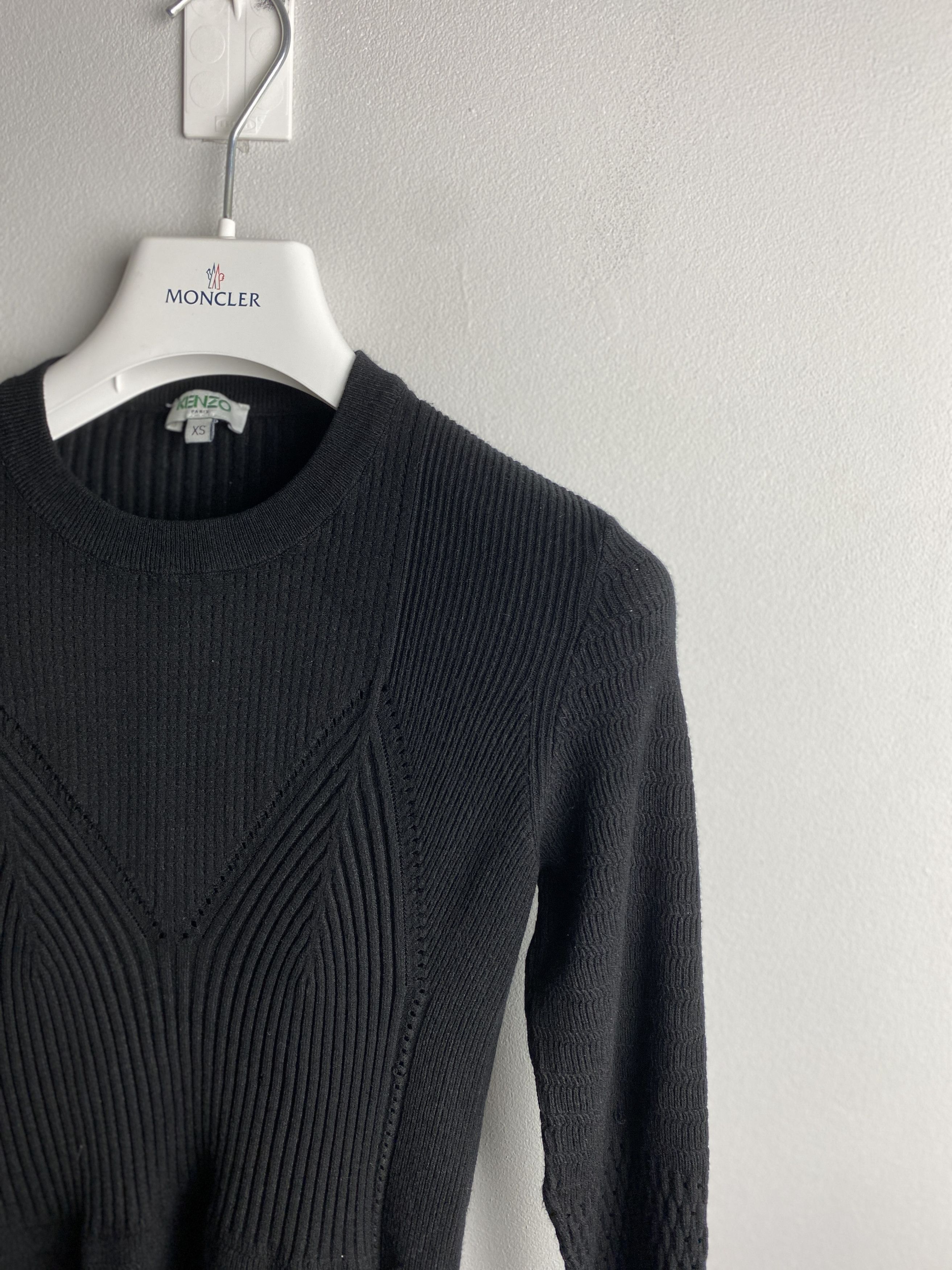 Kenzo Kenzo long sleeve lightweight sweater viscose Size XS / US 0-2 / IT 36-38 - 2 Thumbnail