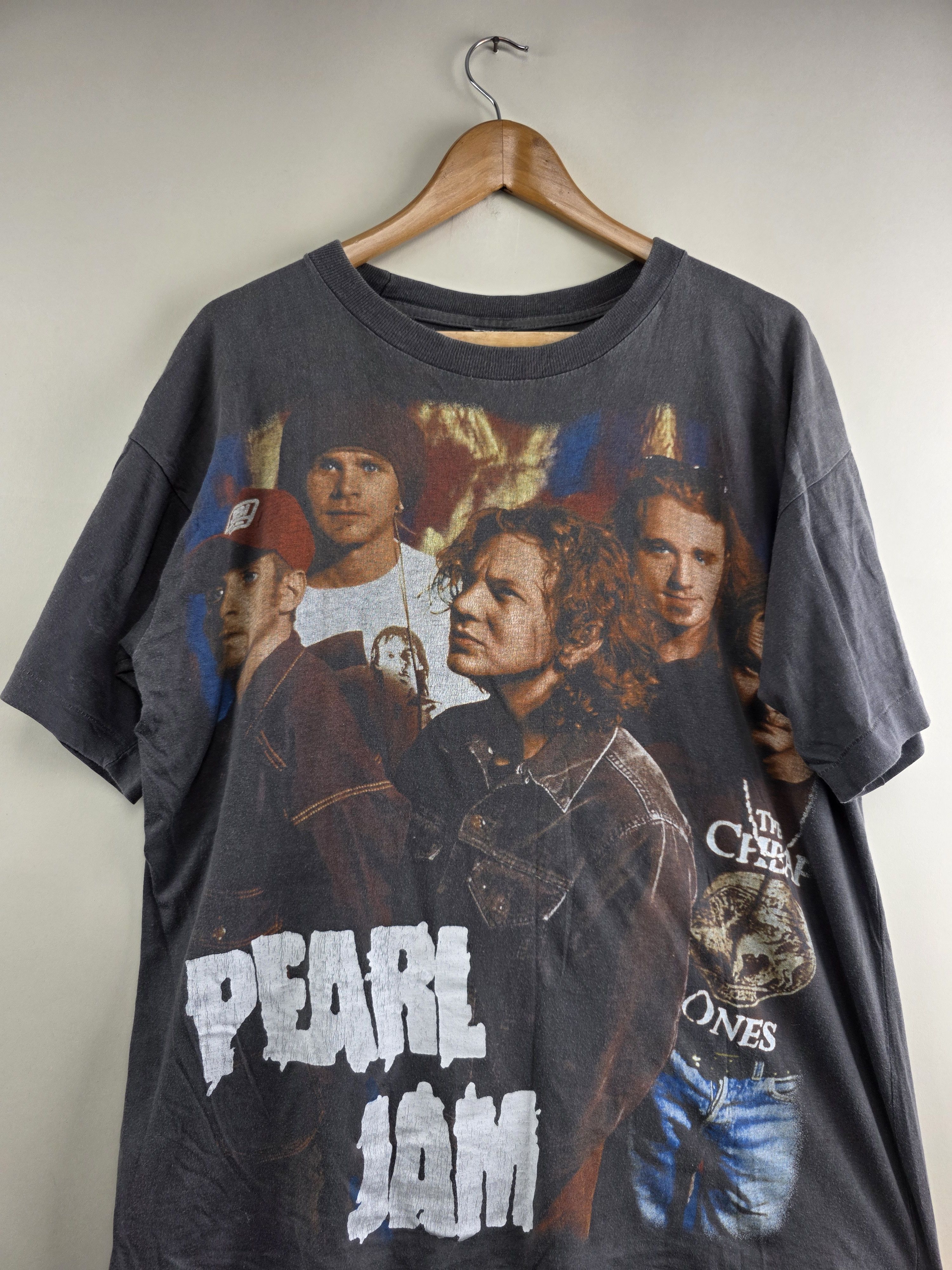 Band Tees × Vintage 1996 Pearl Jam Euro Tour XL 23" 28.5" Size US XL / EU 56 / 4 - 2 Thumbnail