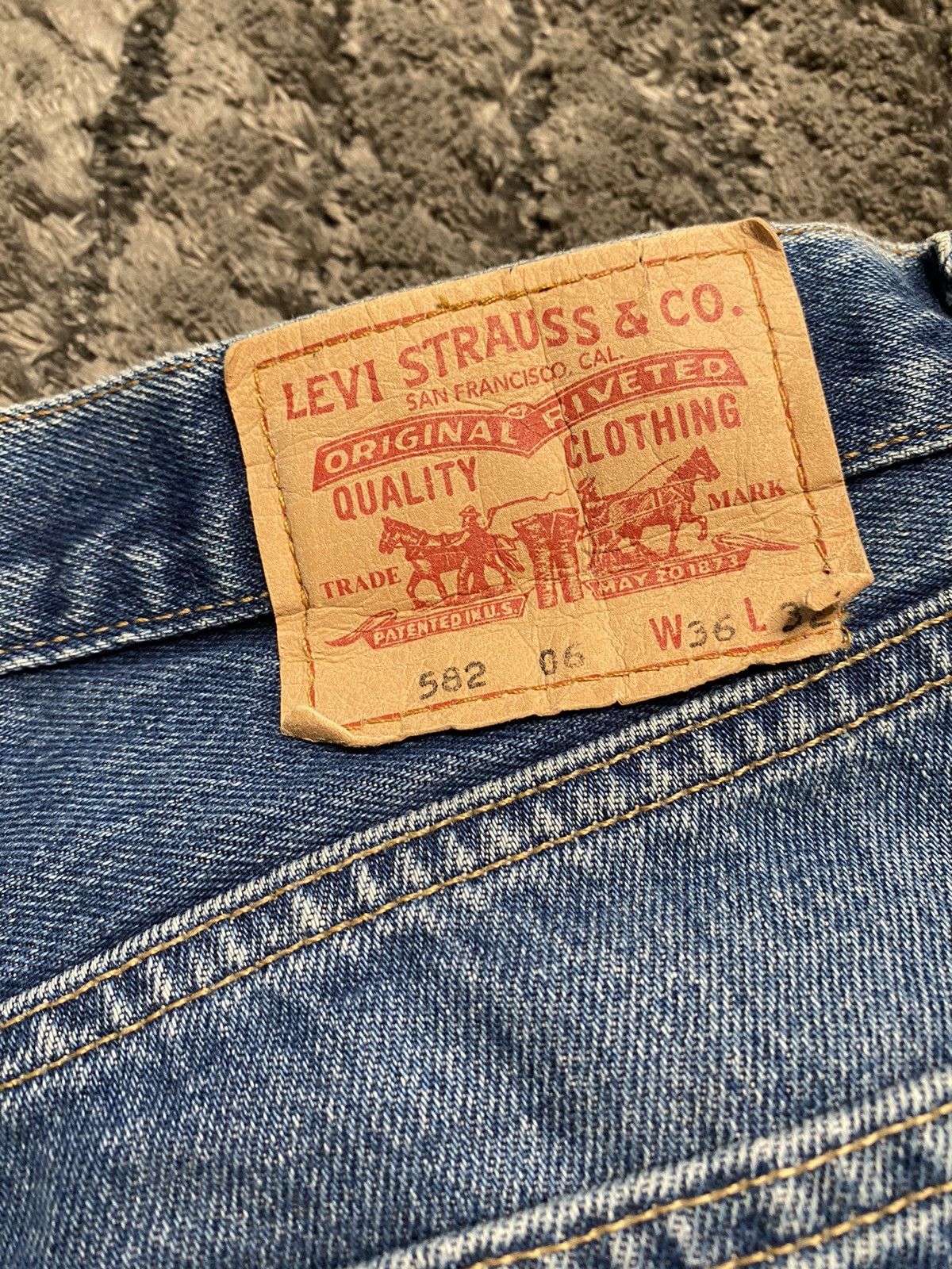 Levi's Vintage Blue Levi’s Straight Leg Jeans Trousers Basic 582 Size US 36 / EU 52 - 8 Thumbnail