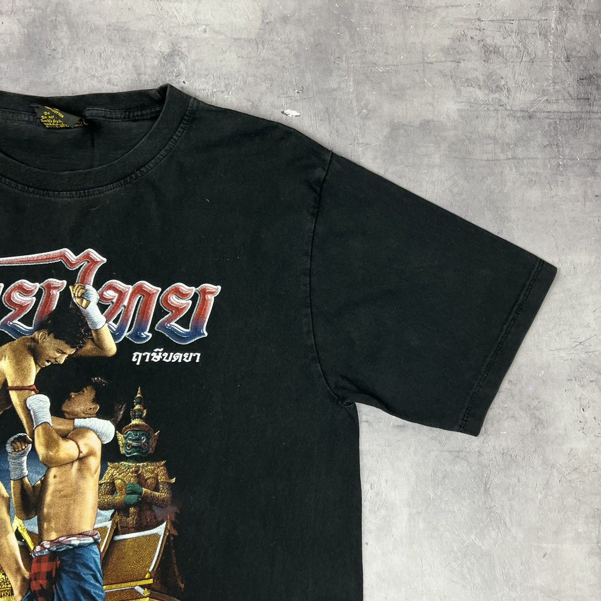Other Rare! Muay Thai Vintage Big Logo Tee Knife 00s Size US L / EU 52-54 / 3 - 6 Thumbnail