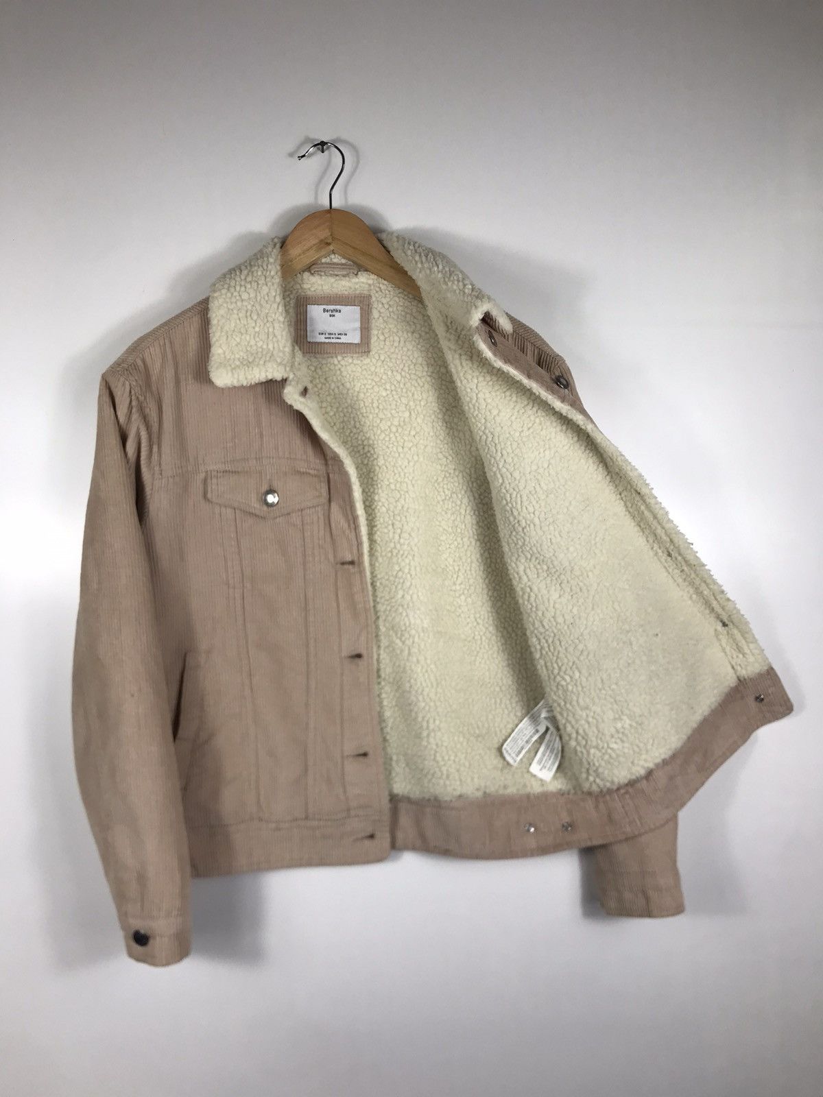 Bershka 🔥Bershka Corduroy Sherpa In Side Trucker Jacket Size US S / EU 44-46 / 1 - 9 Thumbnail