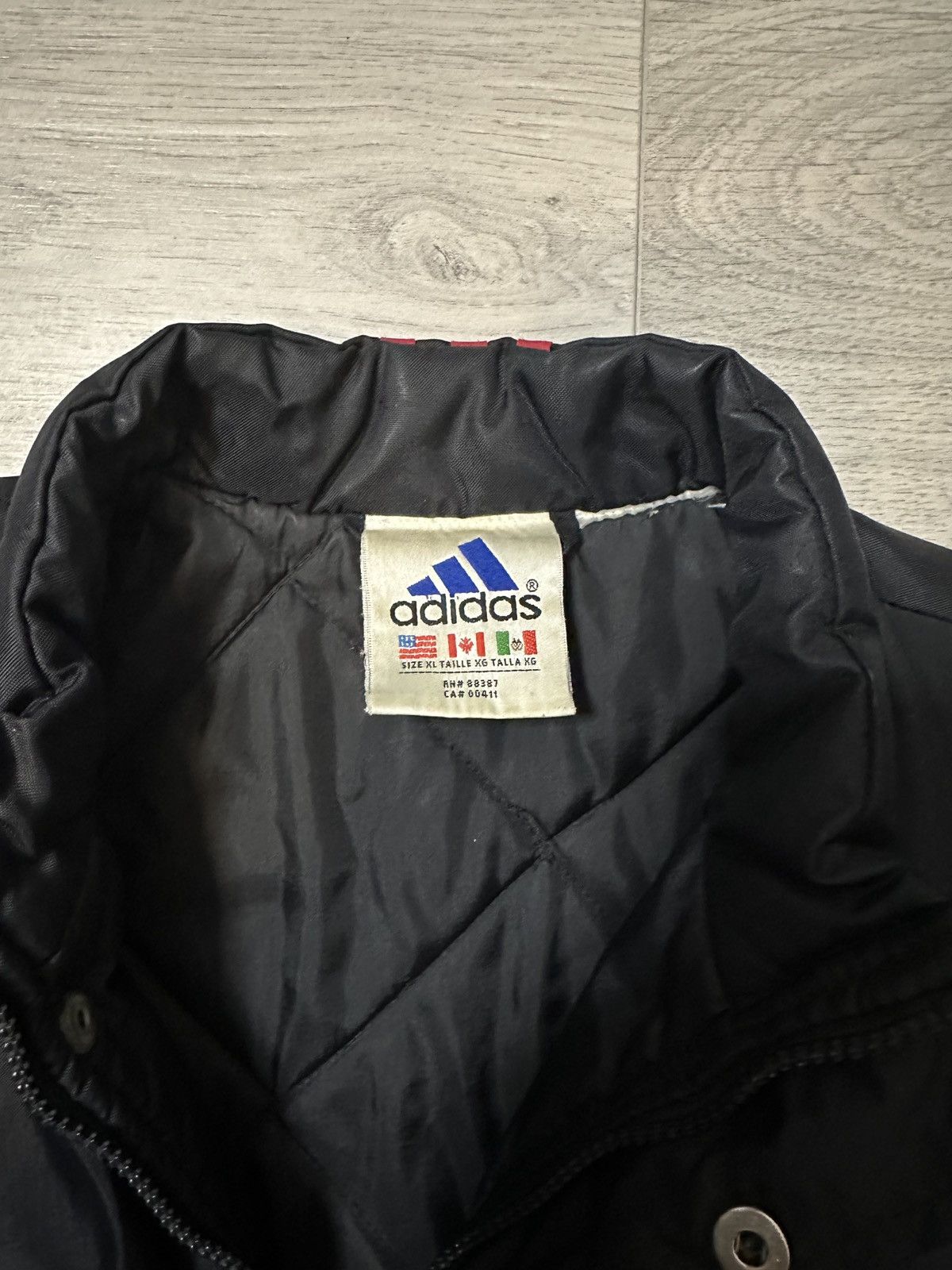 Adidas 90s Tag Adidas Black & Red Cozy Puffer Jacket Streetwear Size US XL / EU 56 / 4 - 3 Thumbnail