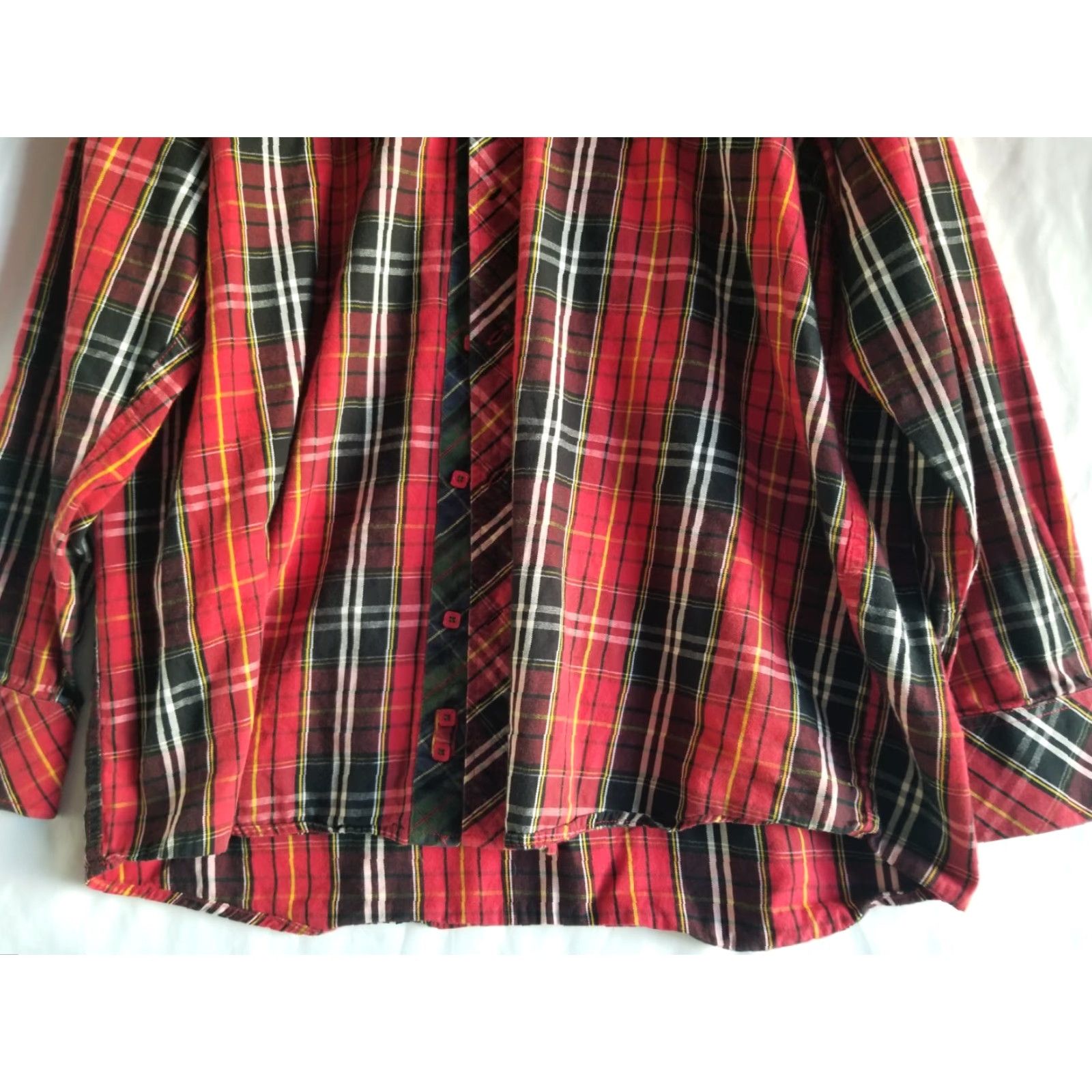 Coogi VINTAGE COOGI Men Red Plaid Long Sleeve Button-Down Shirt XXL Patches on Sleeve 90s Outdoor Fashion Men’s Shirt Size US XXL / EU 58 / 5 - 3 Thumbnail