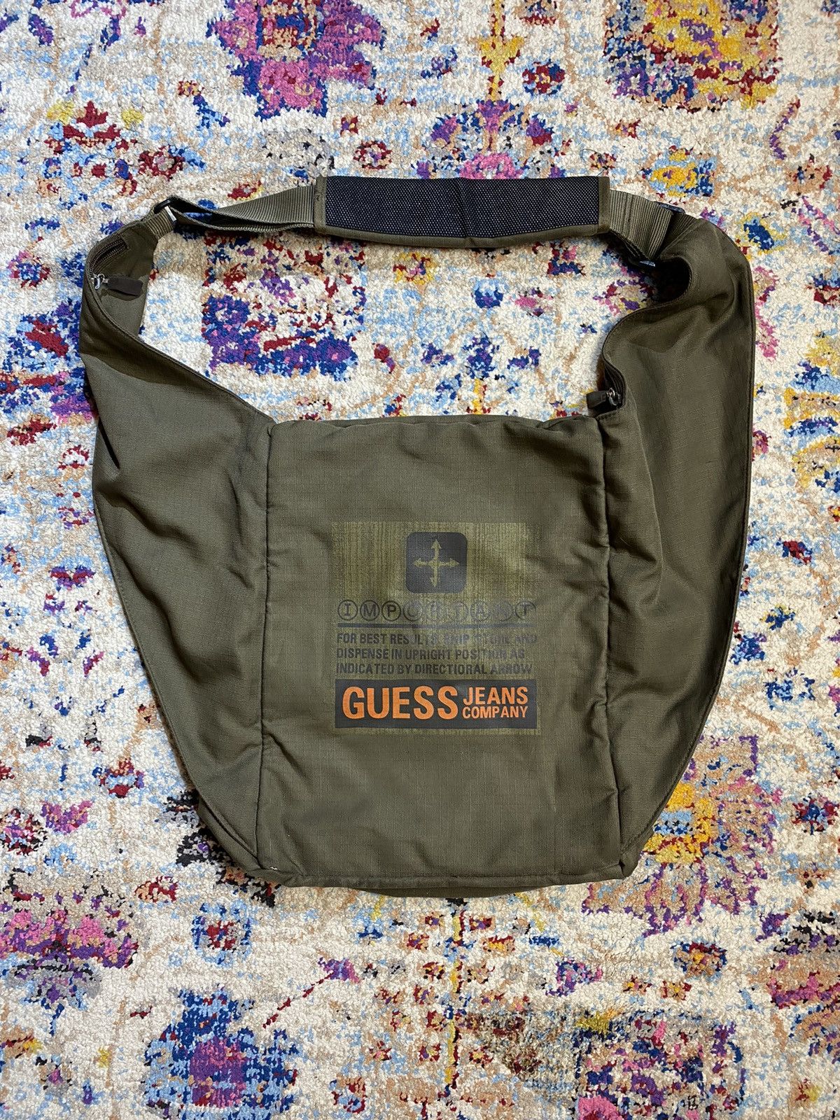 Guess 2003 Guess Jeans Company Multizipper Sling Fatigue Bag Size ONE SIZE - 3 Thumbnail