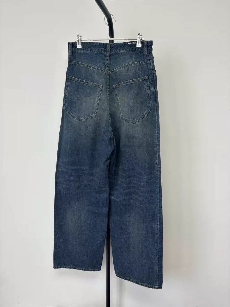 Balenciaga Balenciaga size XXS Indigo Baggy Button Loose Jeans Size US 26 / EU 42 - 3 Thumbnail