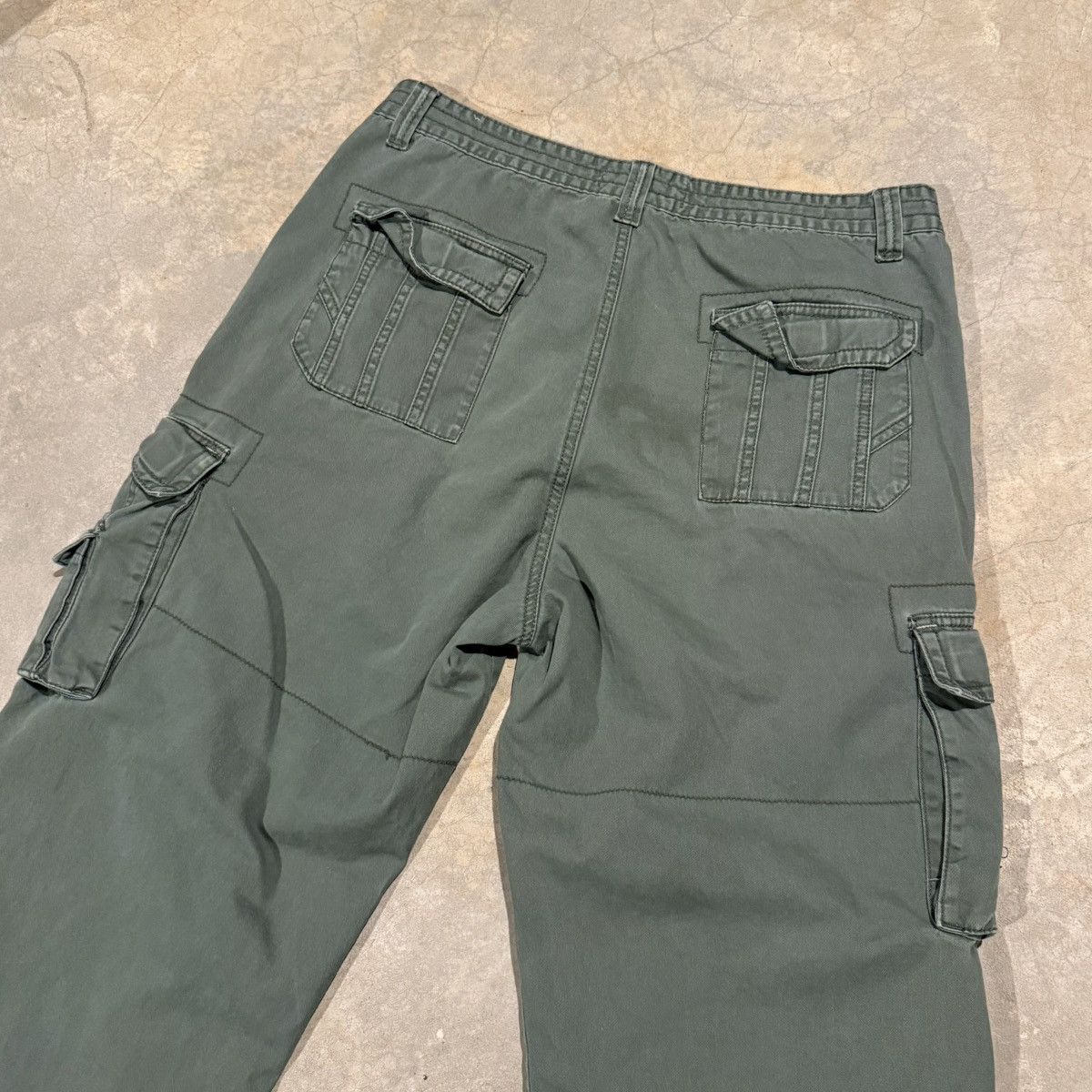 Vintage Vintage 2000s Faded Distressed Baggy Cargo Pants ERD Grunge Size US 37 - 10 Thumbnail