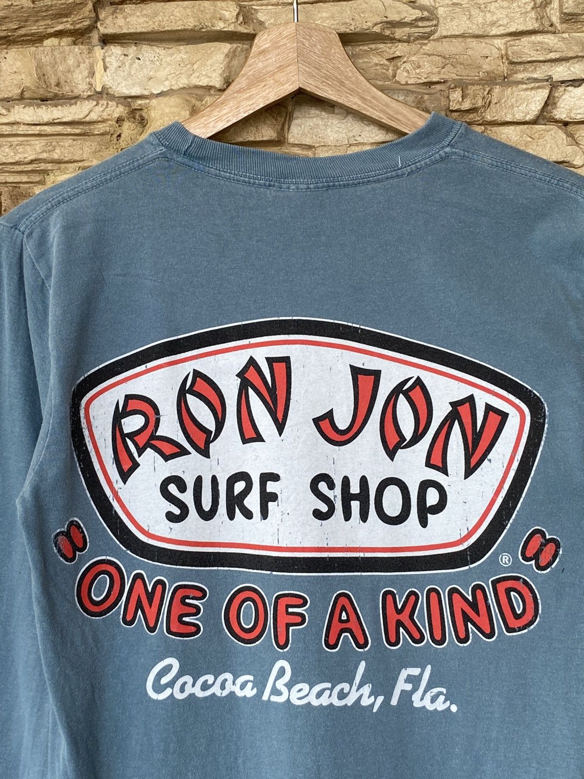 Vintage Ron Jon Surf Shop Long Sleeve Tshirt Size US S / EU 44-46 / 1 - 3 Thumbnail