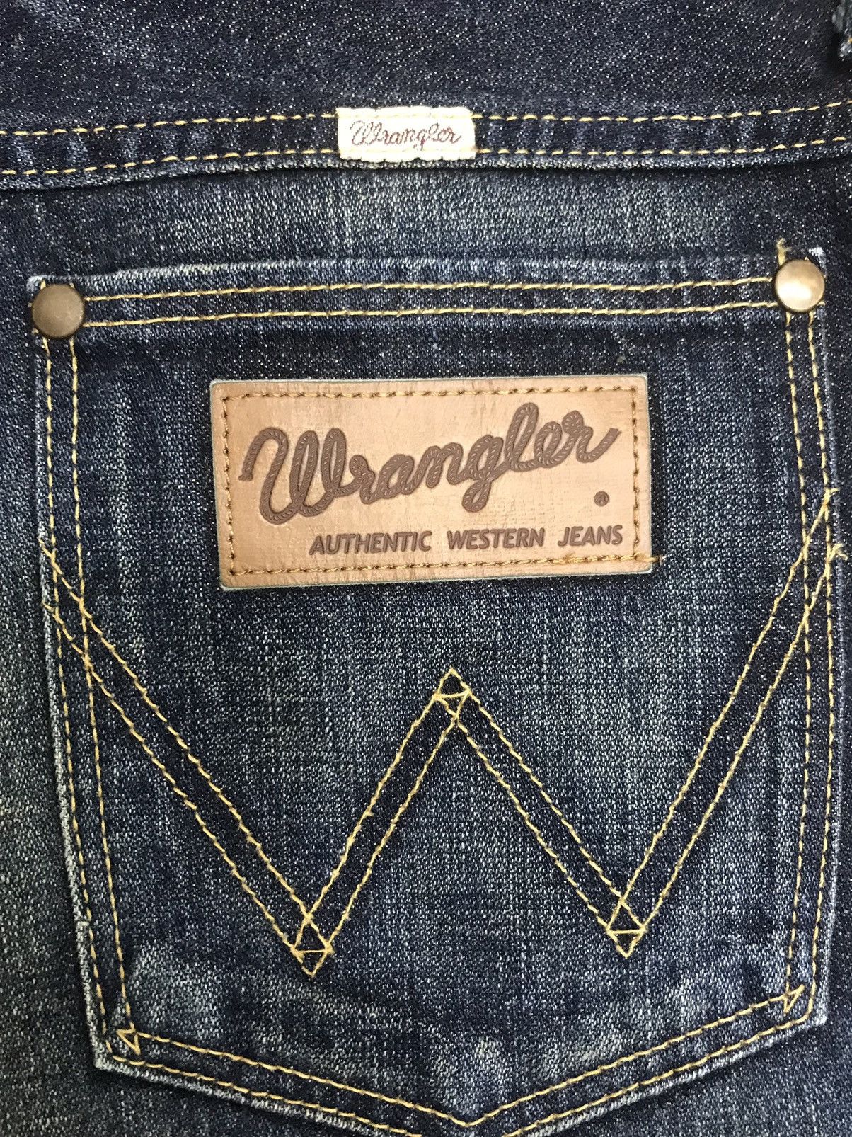 Vintage × Wrangler 💥Wrangler Stunning Stylish Rusty Wash Faded Denim F146 Size US 34 / EU 50 - 15 Thumbnail