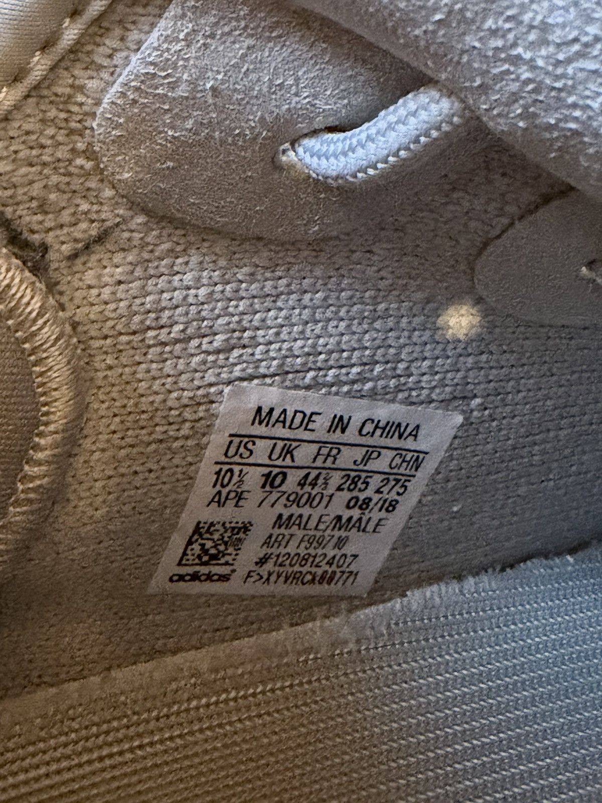 Yeezy 100% authentic with receipt. Sesame Size US 10.5 / EU 43-44 - 6 Thumbnail