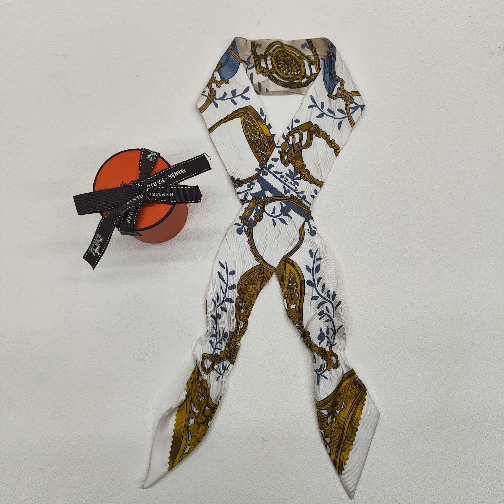 Hermes Hermes Printed Graphic Multi Scarf one size Men Size ONE SIZE - 1 Thumbnail