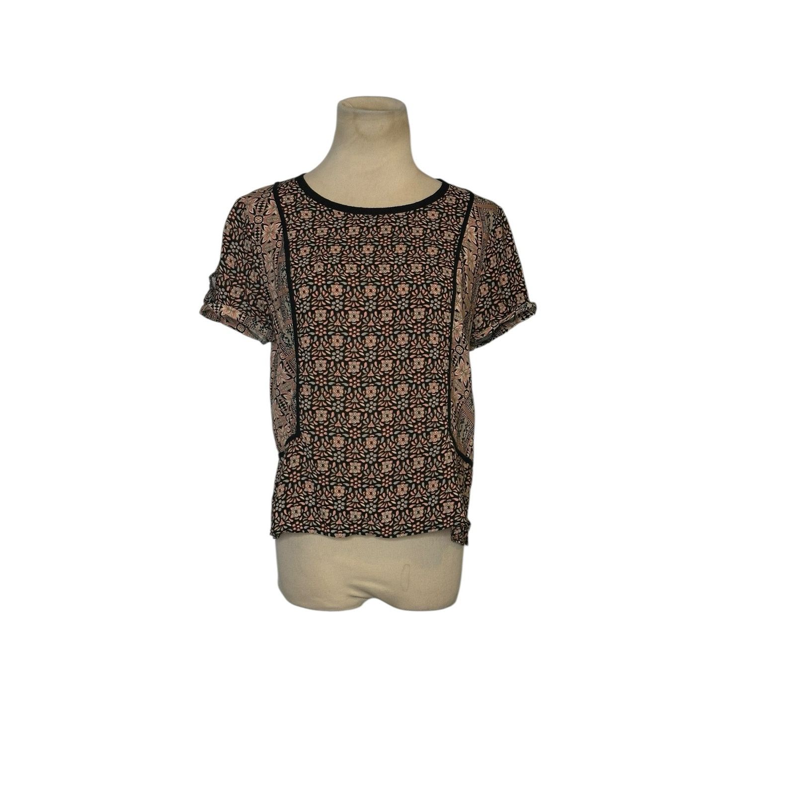 Forever 21 Forever 21 floral short sleeves blouse size XS Size XS / US 0-2 / IT 36-38 - 1 Thumbnail