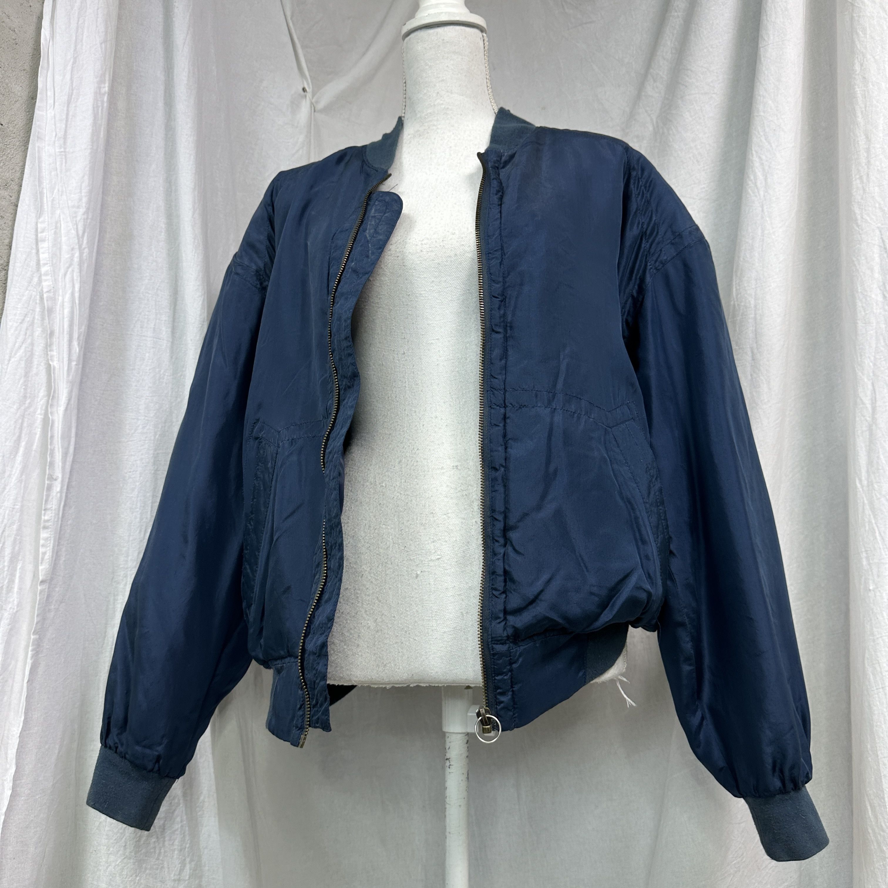Vintage Vintage Streetwear Preppy Bomber Jacket 100% Silk Size US S / EU 44-46 / 1 - 4 Thumbnail
