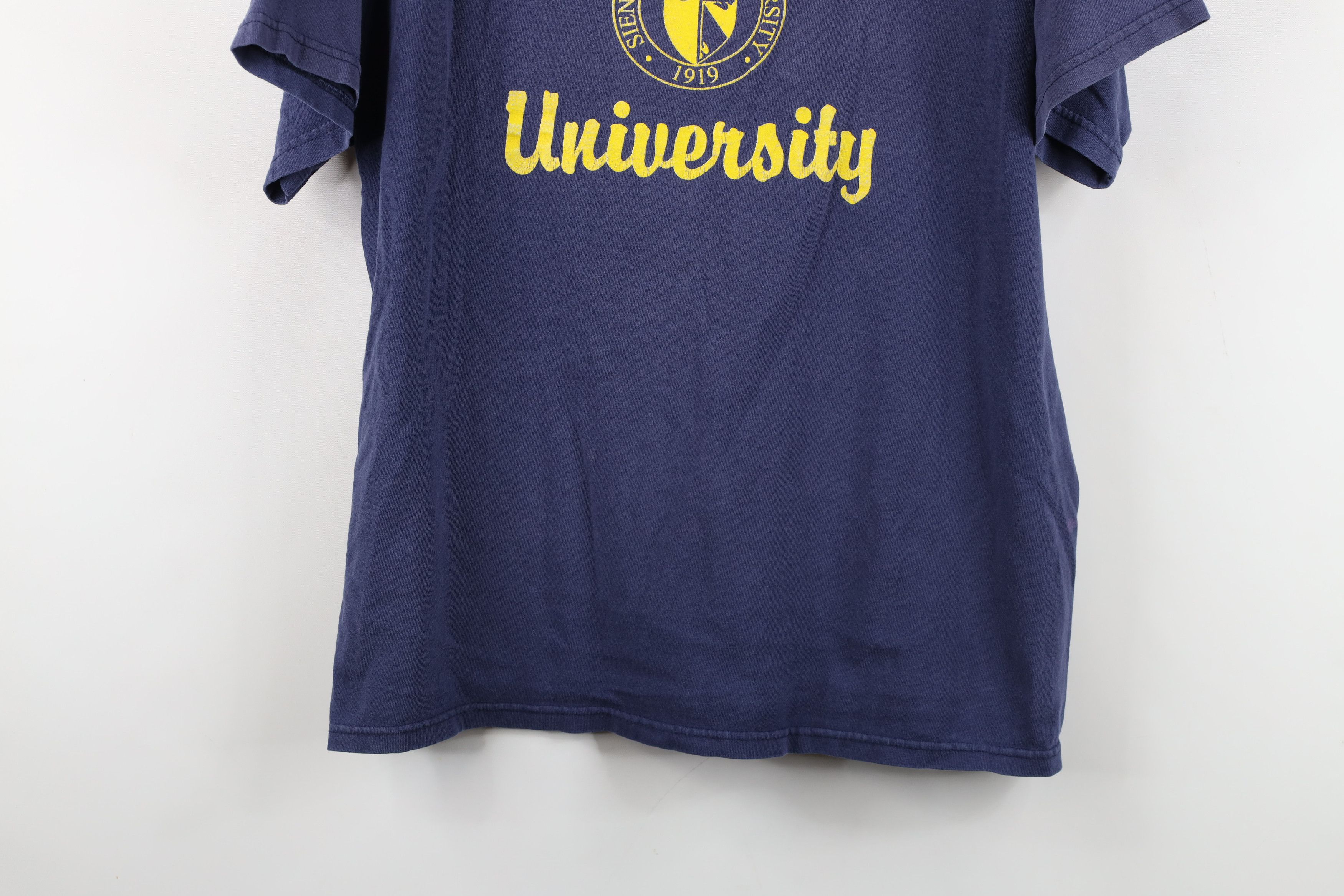 Vintage Vintage 90s Spell Out Siena Heights University T-Shirt Size US L / EU 52-54 / 3 - 3 Thumbnail