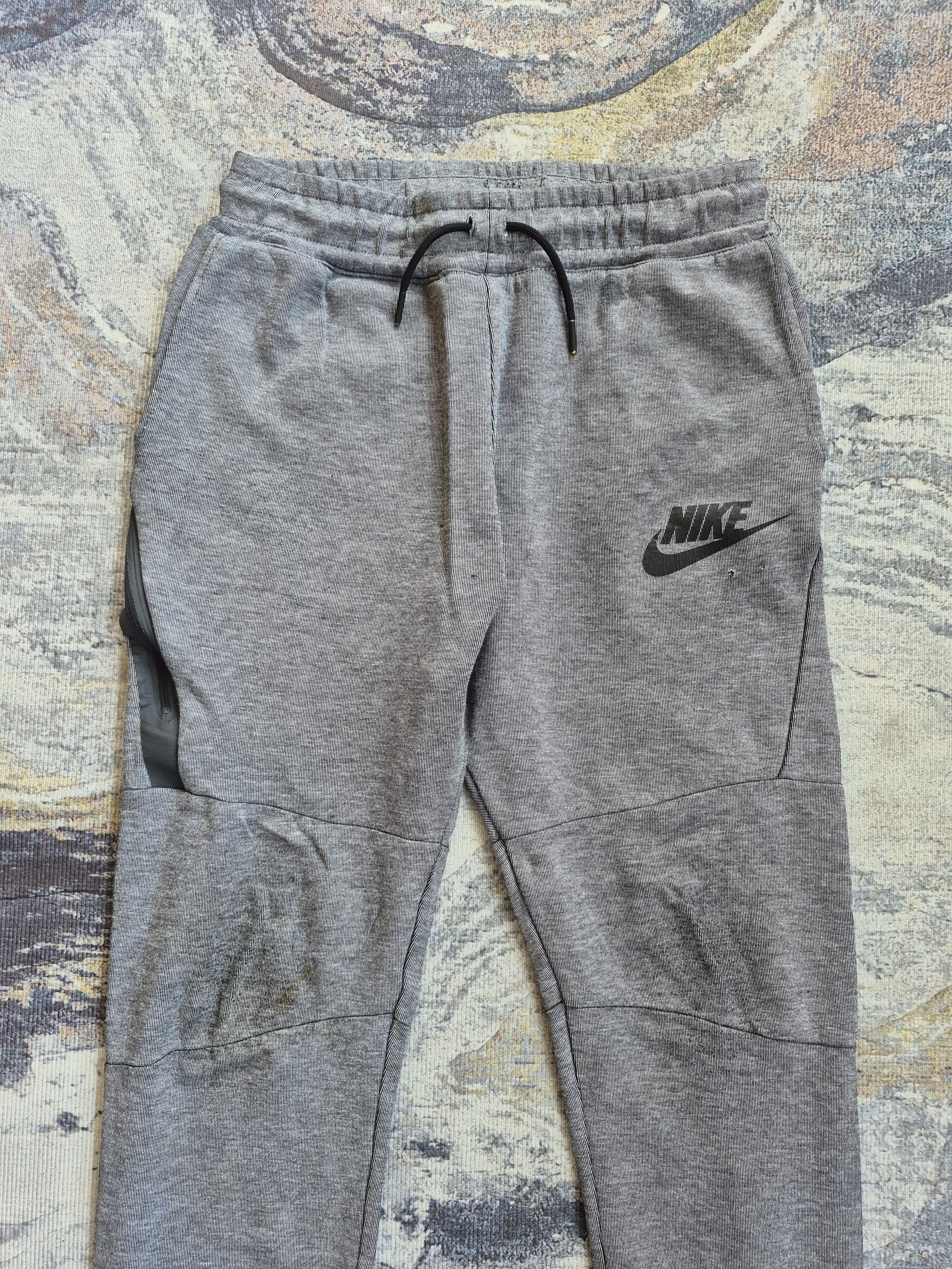 Nike 🔥 Nike Track Pants Youth Size Size US 26 / EU 42 - 2 Thumbnail