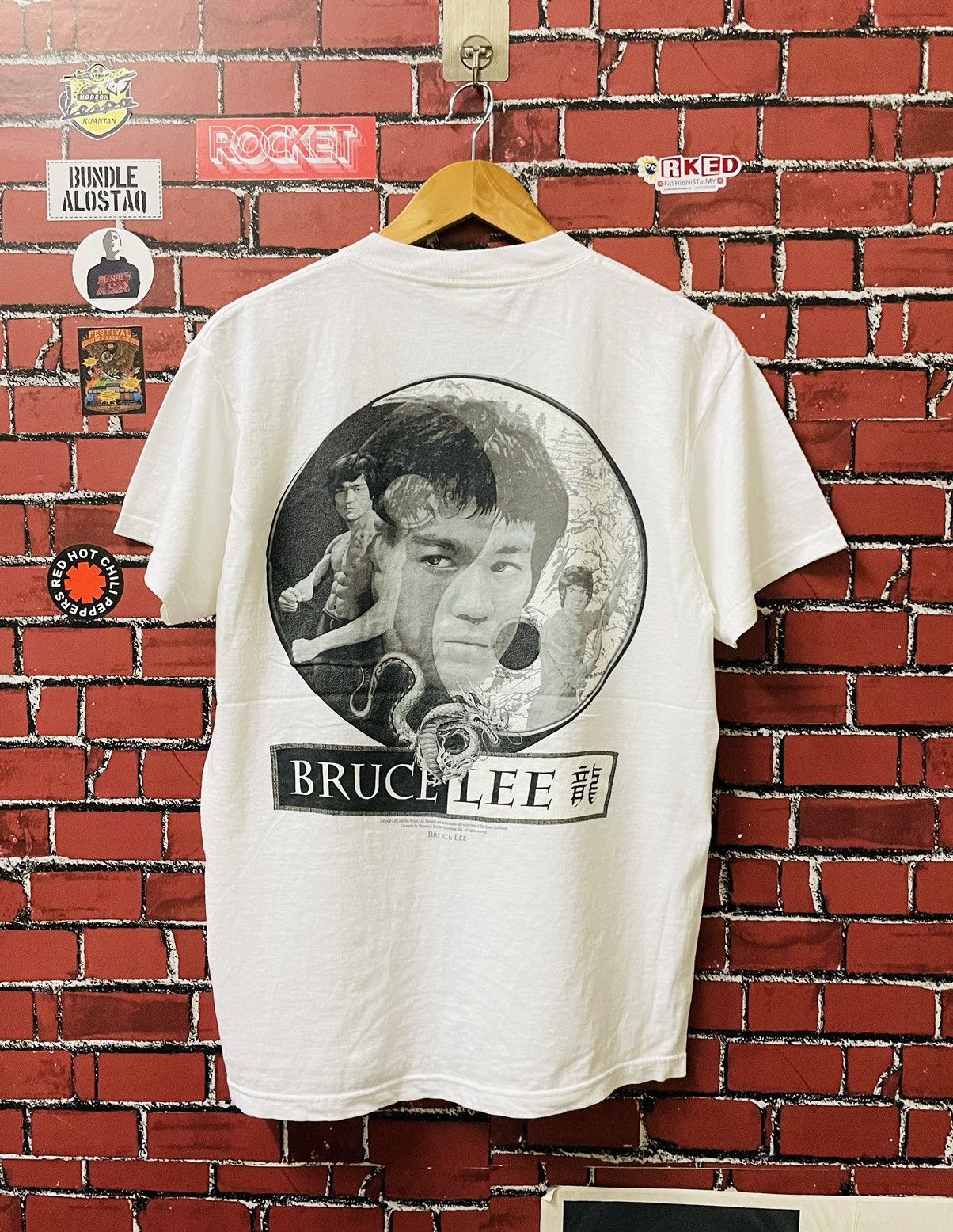 Other BRUCE LEE X UNIVERSAL STUDIO SHIRTS 90s Size US M / EU 48-50 / 2 - 1 Thumbnail