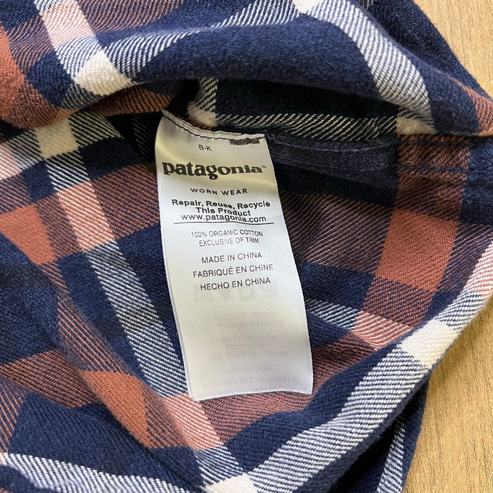 Patagonia Patagonia Men's Lightweight Fjord Flannel Shirt Sz Large Size US L / EU 52-54 / 3 - 4 Thumbnail