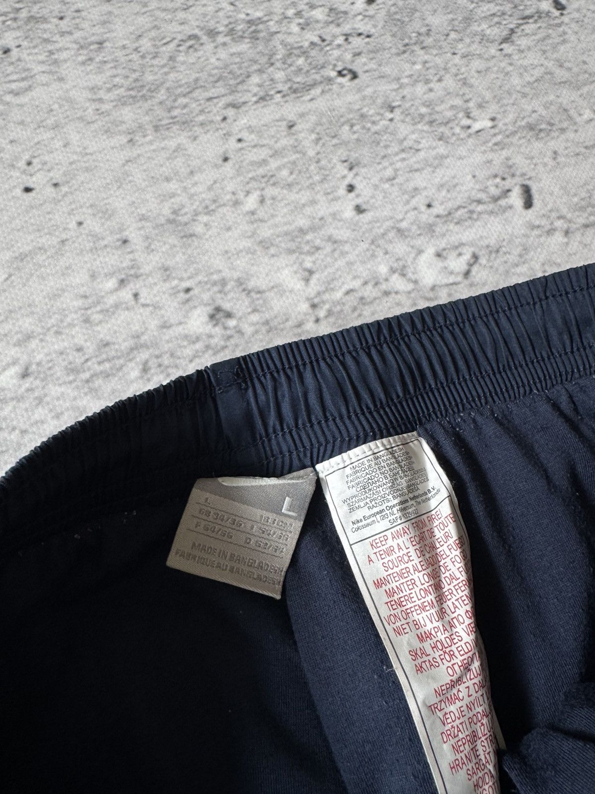Nike × Vintage NIKE NYLON VINTAGE Y2K OVERSIZE BAGGY FIT PANTS SWEATPANTS Size US 34 / EU 50 - 7 Thumbnail