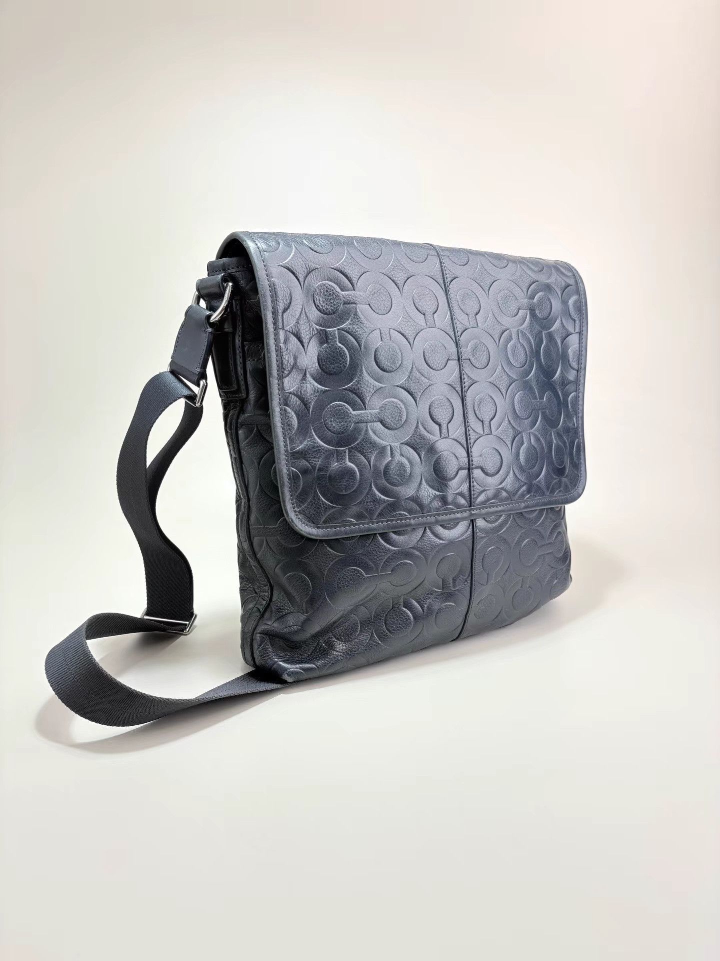 Coach COACH Black Full Leather Messenger Bag Crossbody Bag Size ONE SIZE - 3 Thumbnail