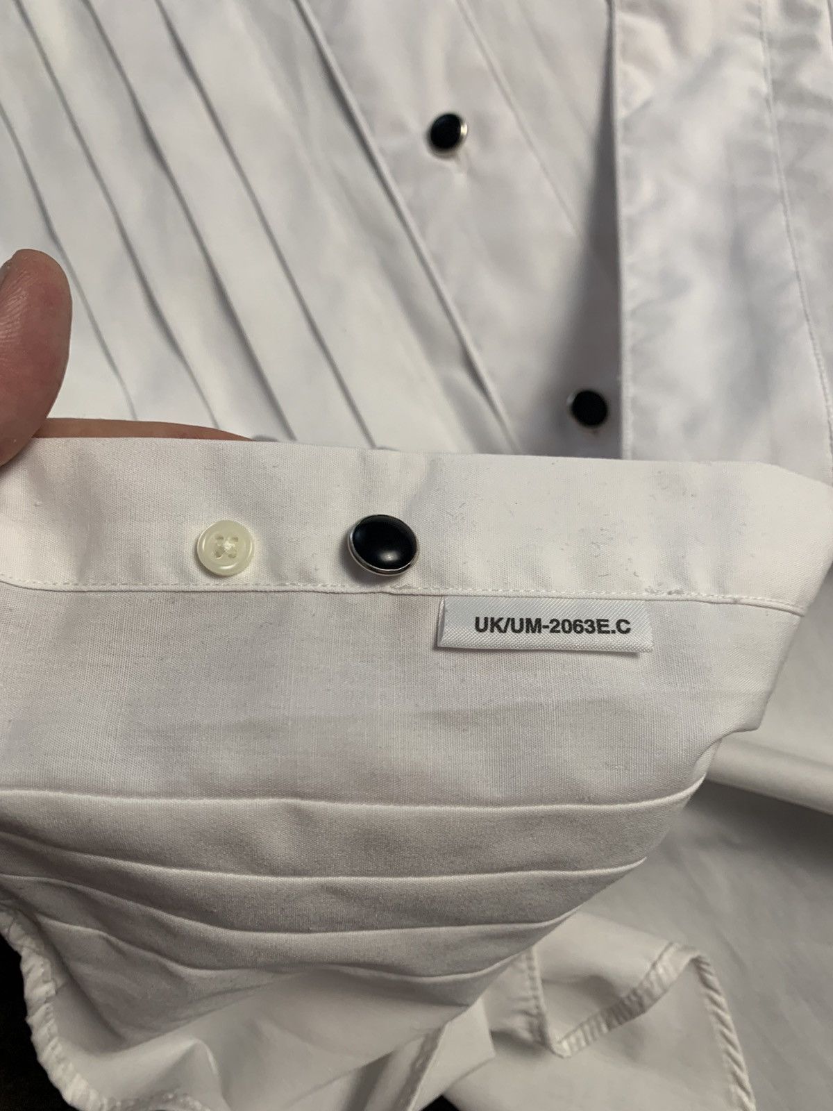 Vintage × Yves Saint Laurent Vintage YVES SAINT LAURENT White button Shirt Hong Kong Size US L / EU 52-54 / 3 - 9 Thumbnail