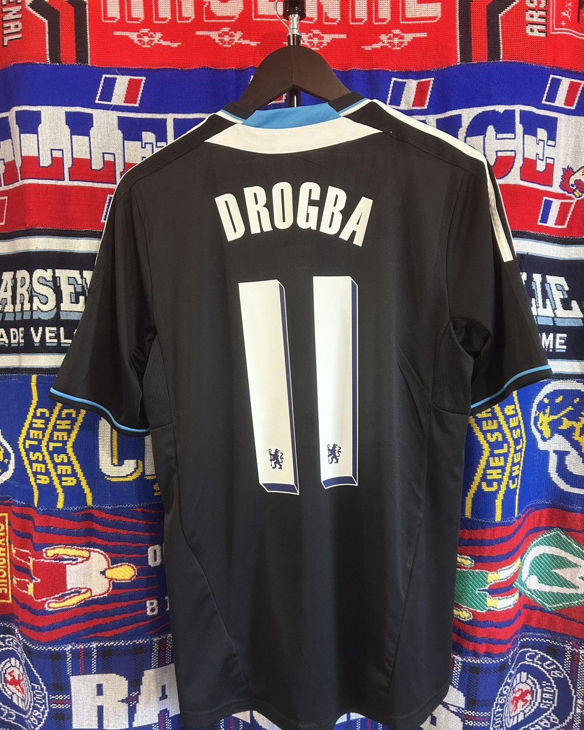 Adidas Chelsea 2011-2012 shirt Didier Drogba Size US M / EU 48-50 / 2 - 6 Thumbnail
