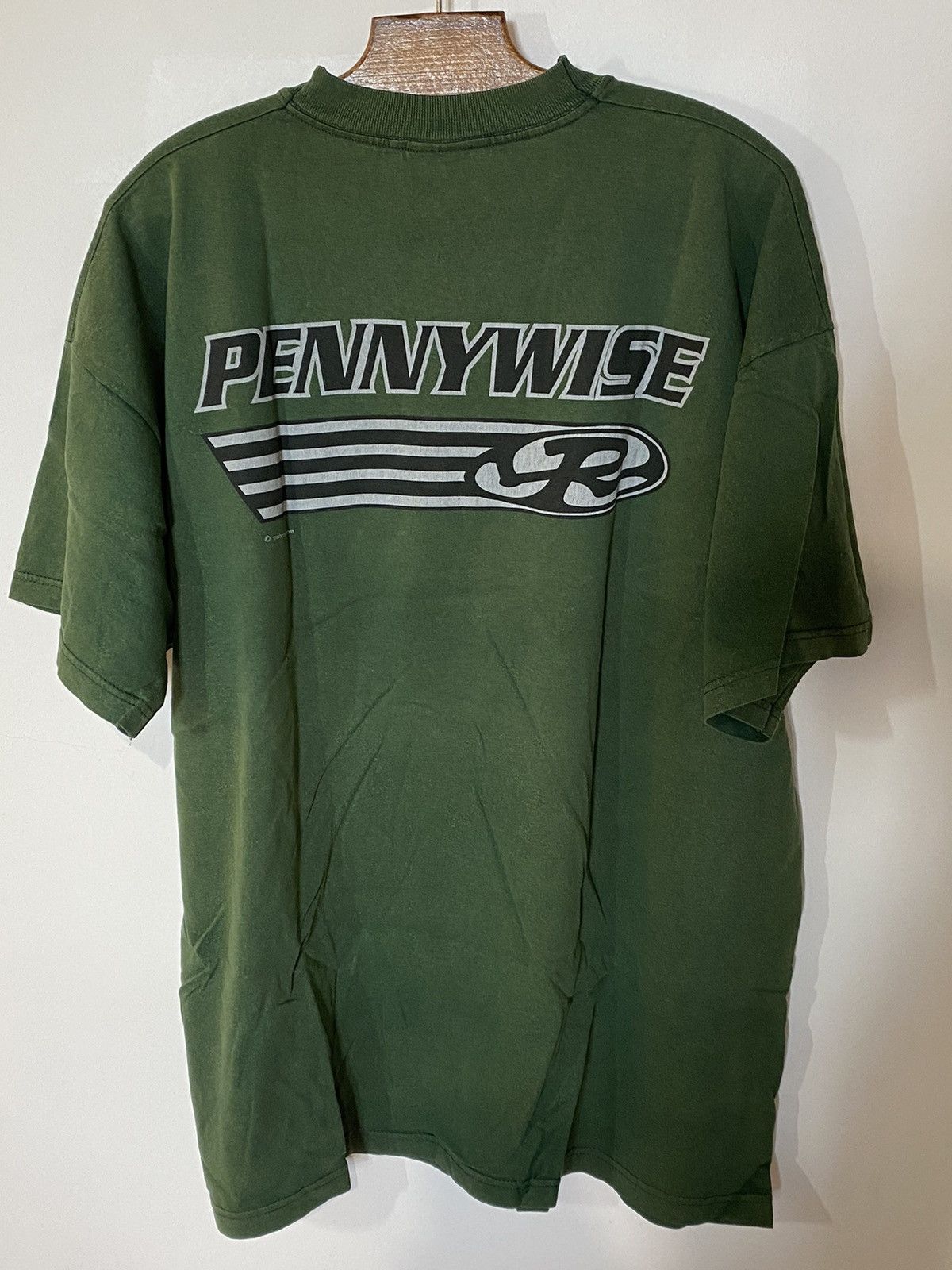 Band Tees Pennywise vintage shirt 90s green Size US XL / EU 56 / 4 - 5 Thumbnail