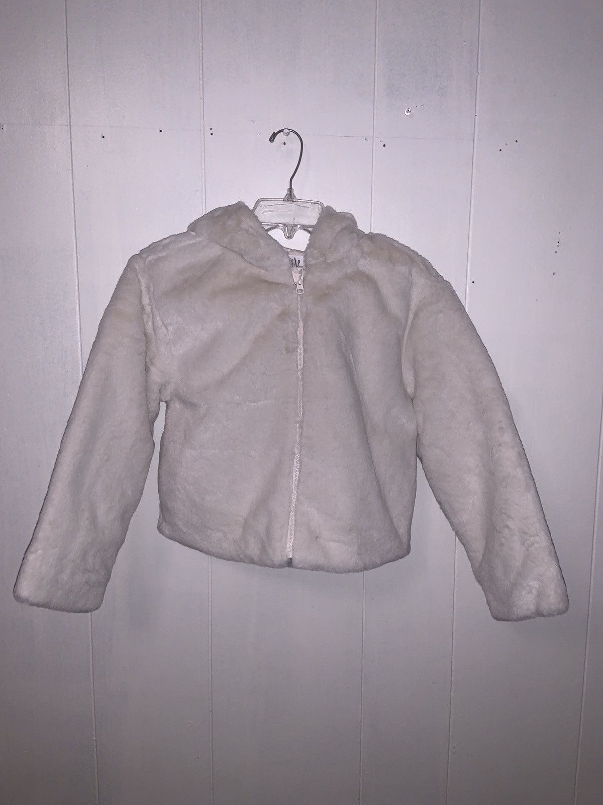 Gap KIDS - Girls - Relaxed Faux-Fur Jacket - Size Large - White Size L / US 10 / IT 46 - 4 Thumbnail
