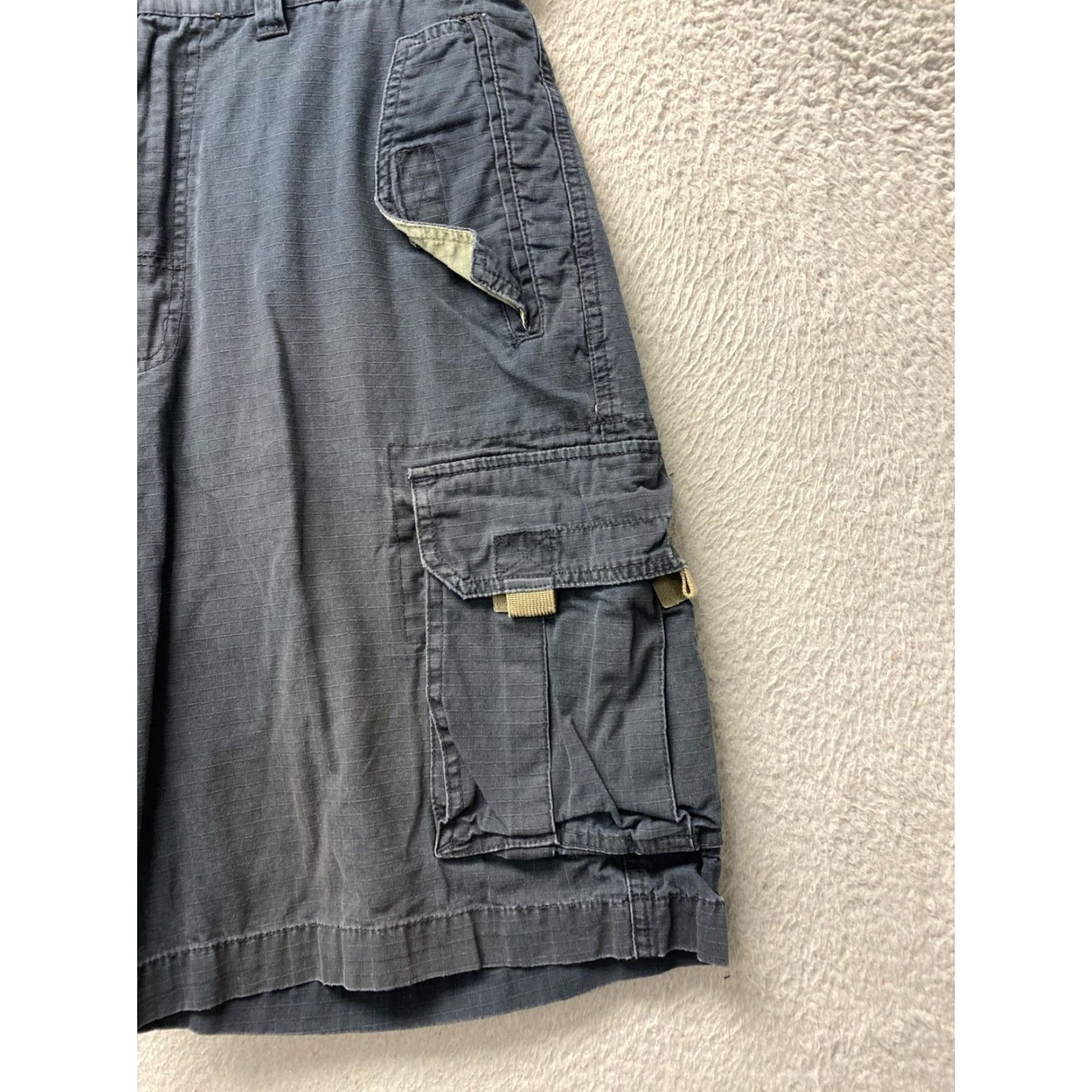 American Eagle Outfitters AMERICAN EAGLE Cargo Shorts Men 32 Faded Black Cotton Regular Size US 32 / EU 48 - 2 Thumbnail
