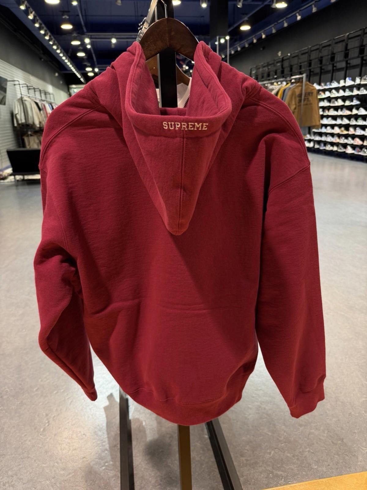 Supreme Supreme S Logo Zip Up Hooded Sweatshirt Red Size (M) NEW Size US M / EU 48-50 / 2 - 6 Thumbnail