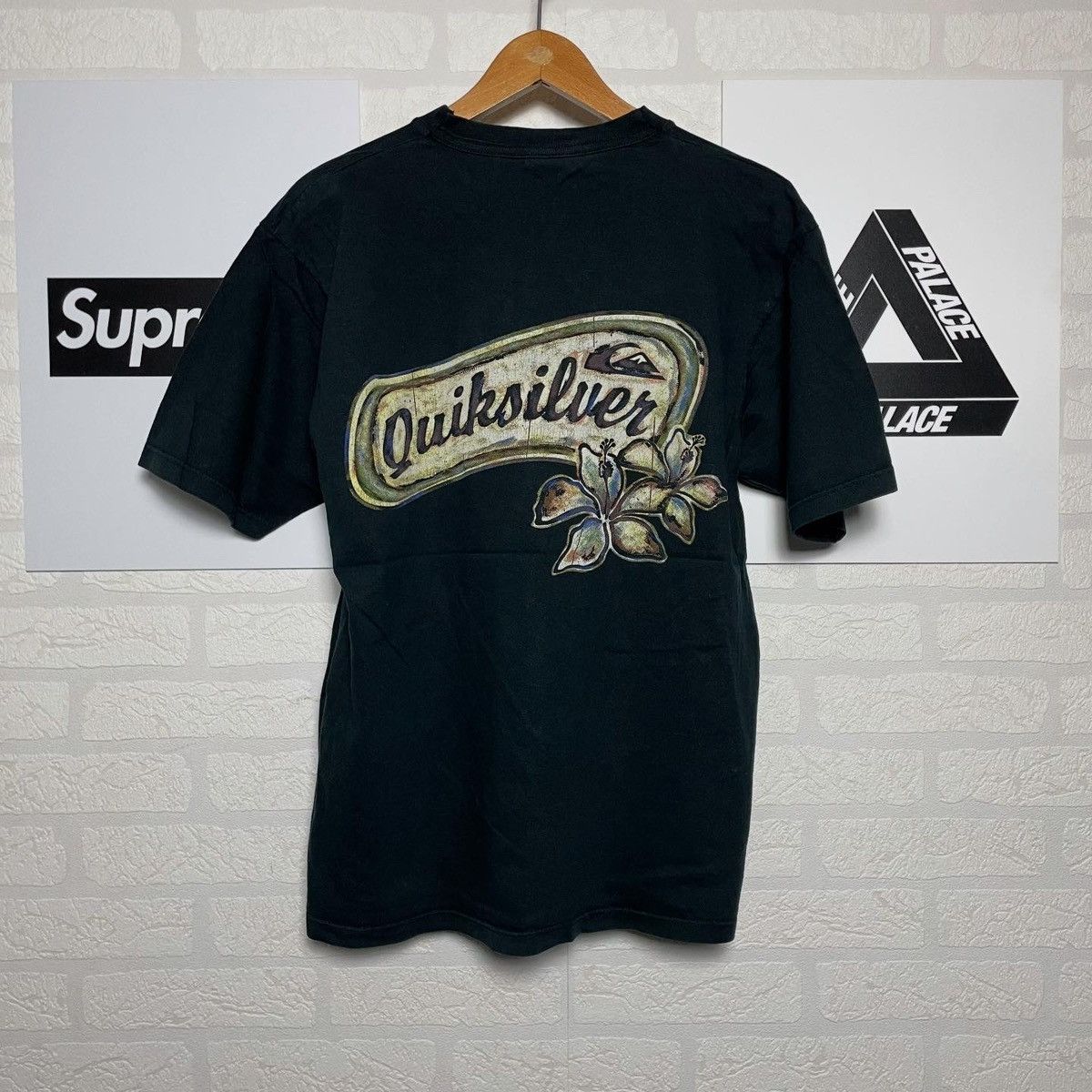 Quicksilver Vintage 90s Quiksilver T-Shirt Quicksilver Surf Surfing Rare Size US M / EU 48-50 / 2 - 1 Thumbnail