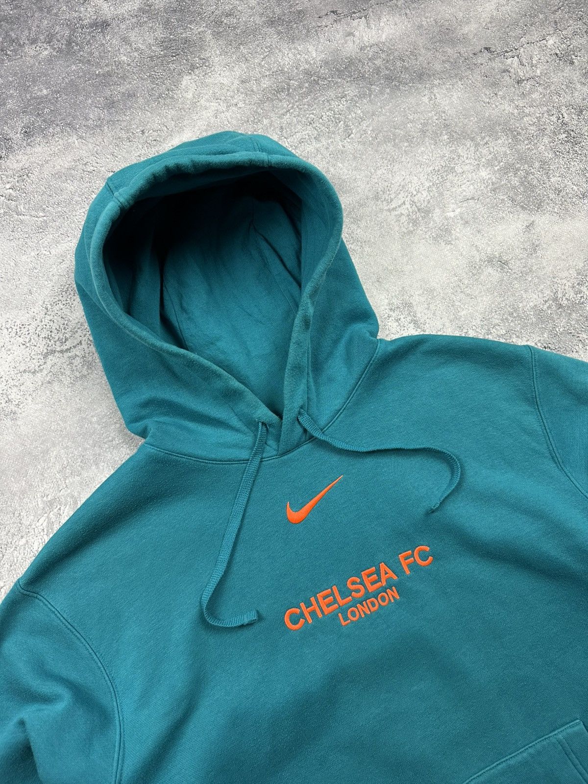 Nike Nike Chelsea FC Hoodie Soccer Club Centre Logo Pullover Y2K Size US M / EU 48-50 / 2 - 4 Thumbnail