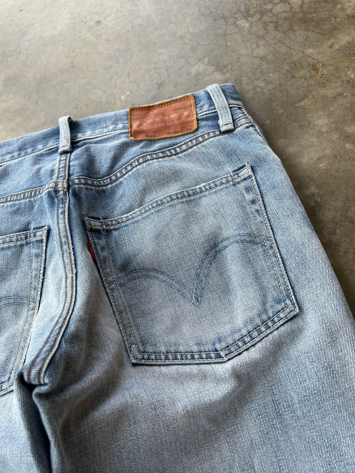 Levi's Vintage Levis 502 Blue Faded Distressed Jean Size US 31 - 16 Thumbnail