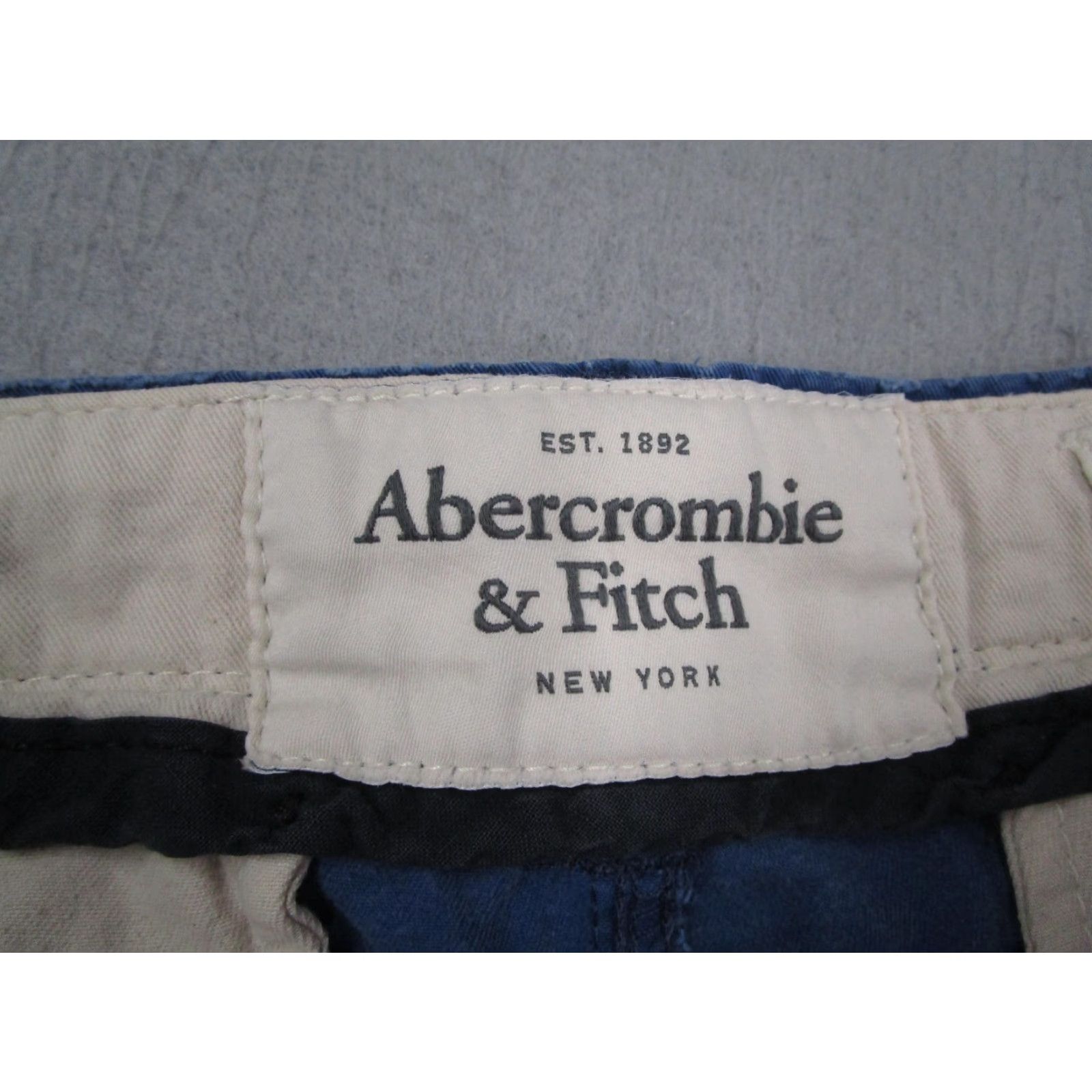 Abercrombie & Fitch Abercrombie & Fitch Shorts Mens 32 Blue Chino Cotton Casual Flat Front Size US 32 / EU 48 - 2 Thumbnail